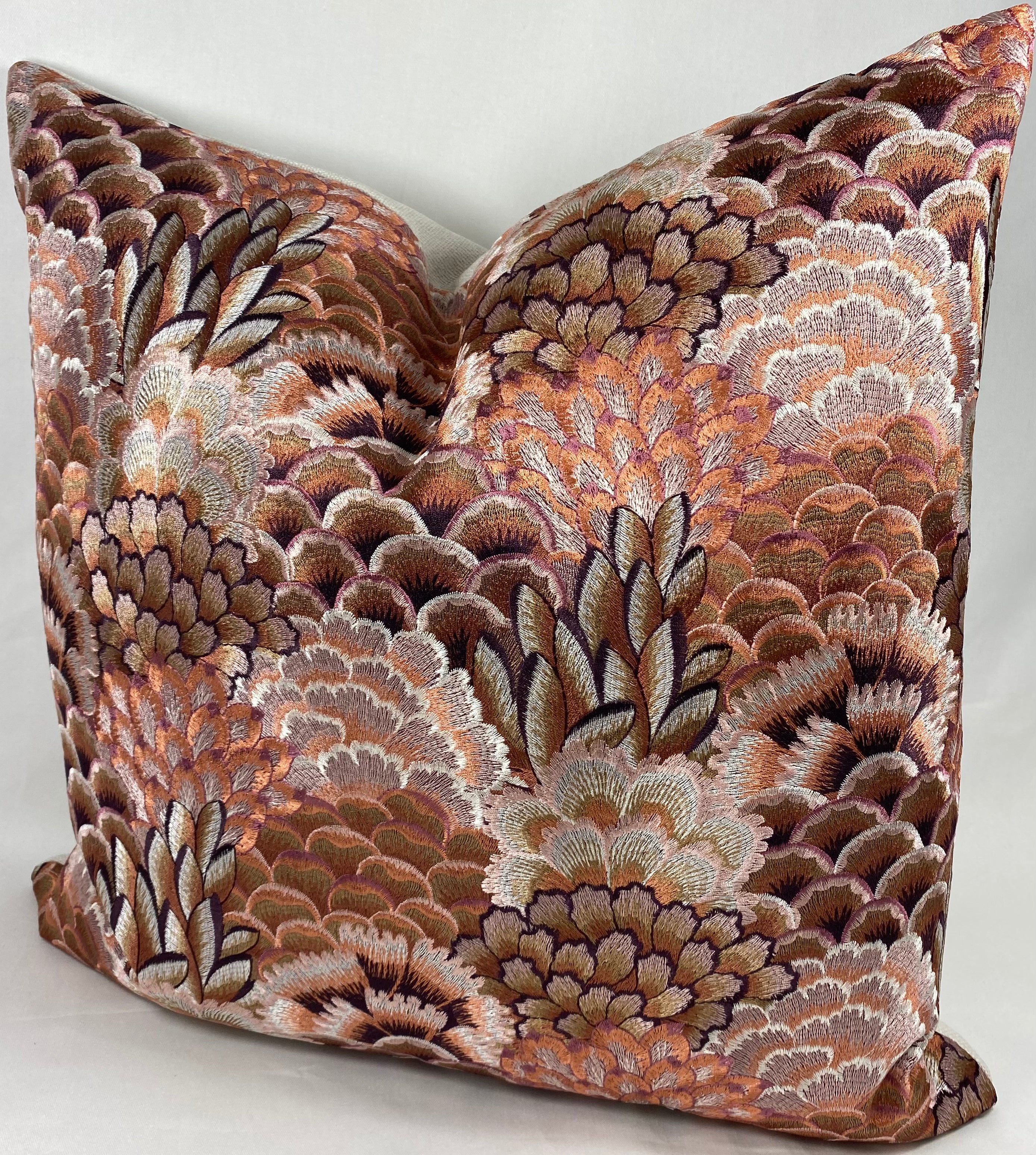 Luxury Pillow – 24" × 24" – Milla Sorbet