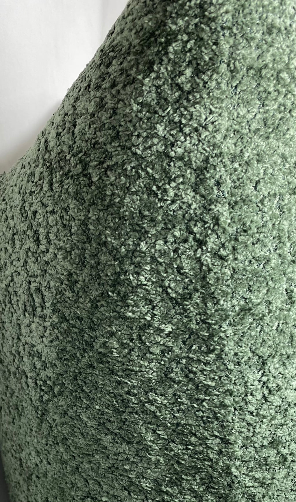 Luxury Pillow – 24" × 24" – Snuggle Moss