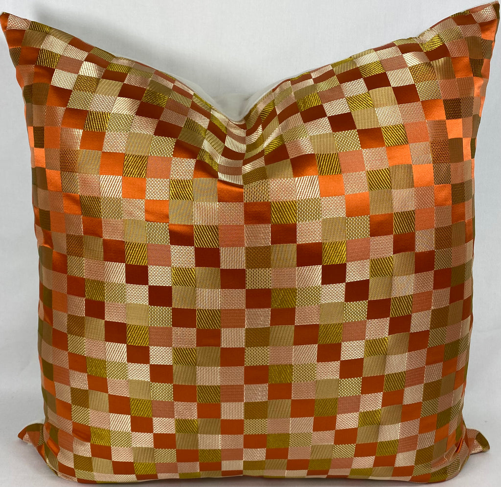 Luxury Pillow – 24" × 24" – Cubit Orange