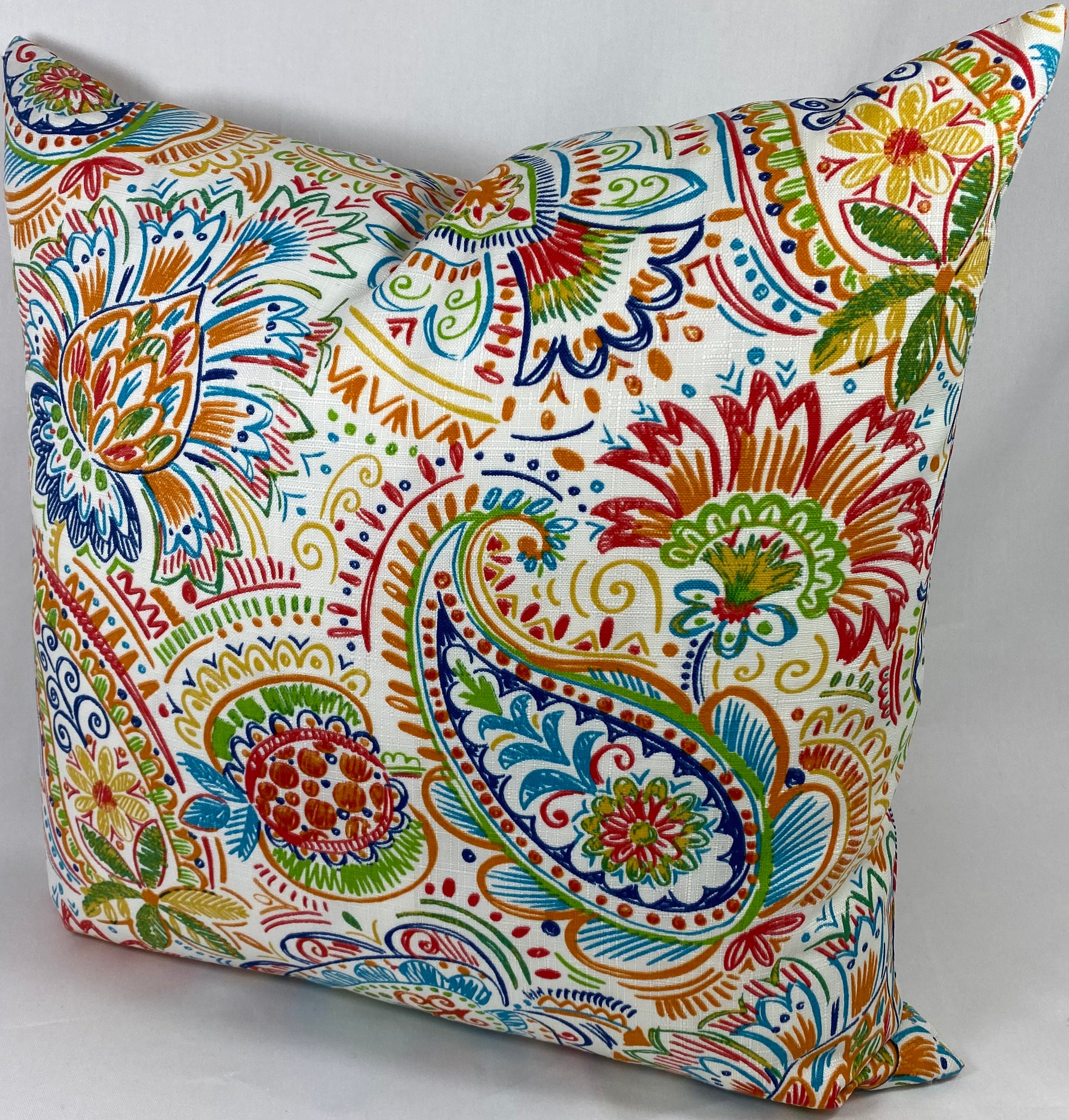 Luxury Outdoor Pillow – 22" × 22" – Gilford Festive