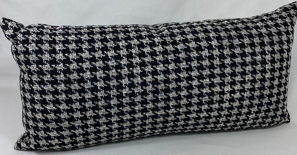 Luxury Outdoor Pillow – 22" × 12" – Maxim Black