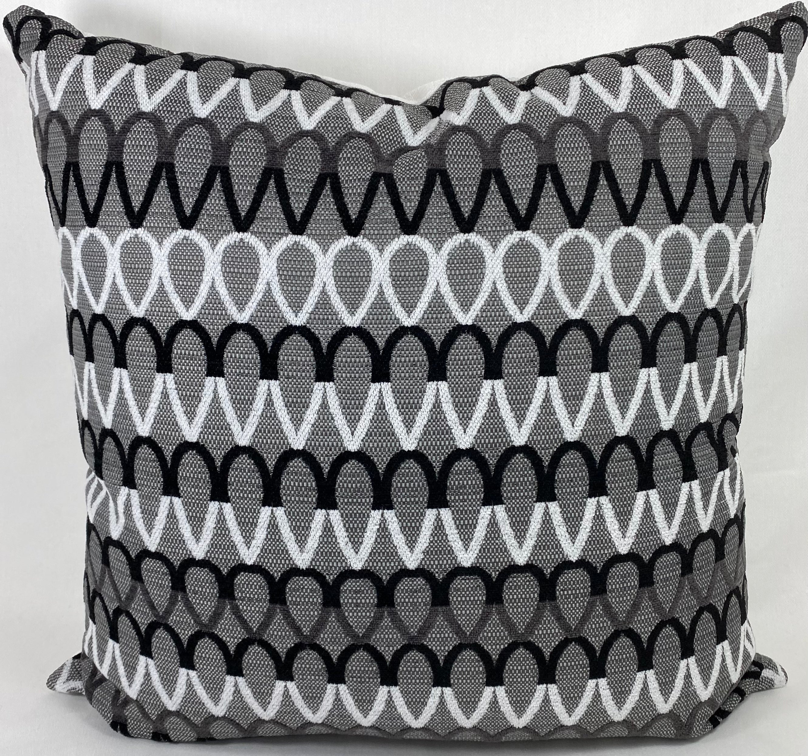 Luxury Outdoor Pillow – 22" × 22" – Lozenge