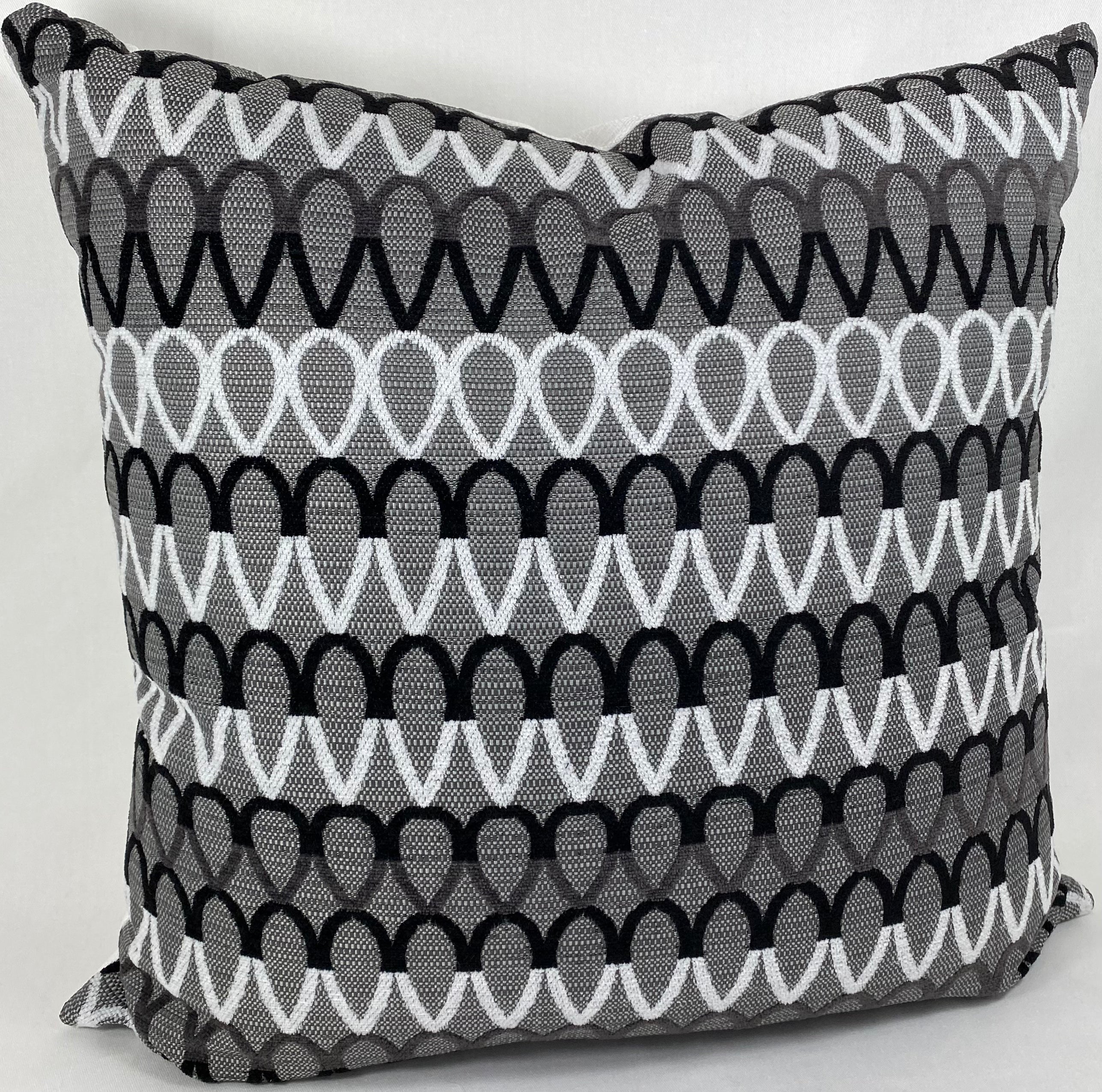 Luxury Outdoor Pillow – 22" × 22" – Lozenge