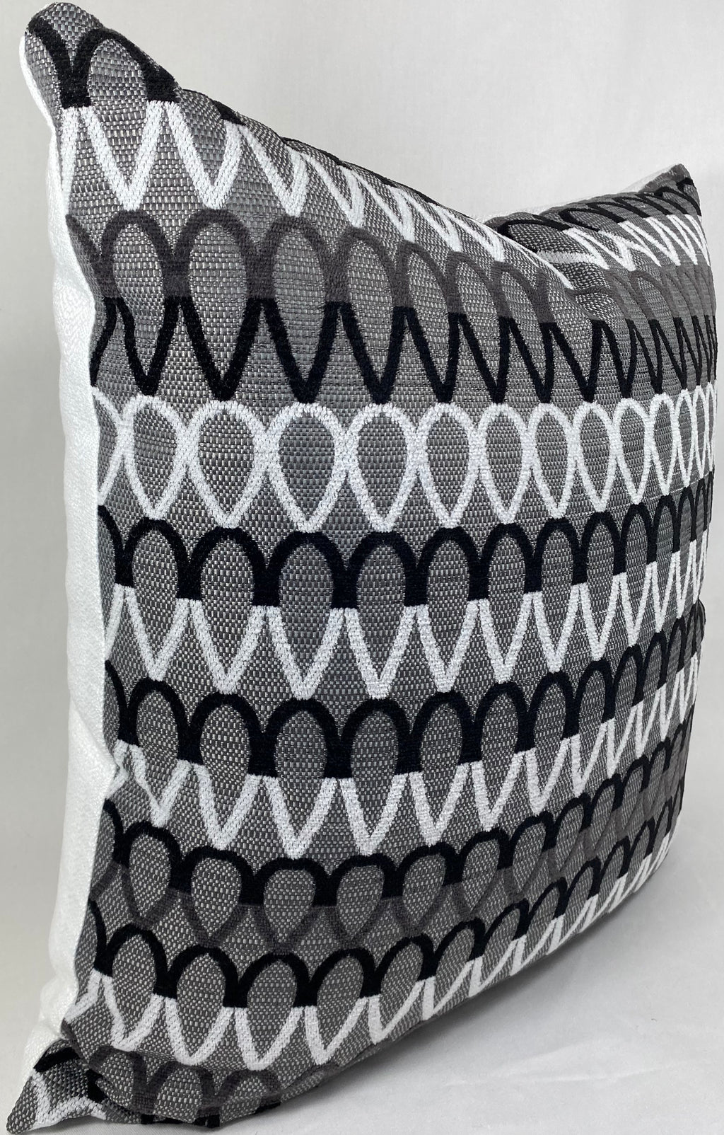 Luxury Outdoor Pillow – 22" × 22" – Lozenge