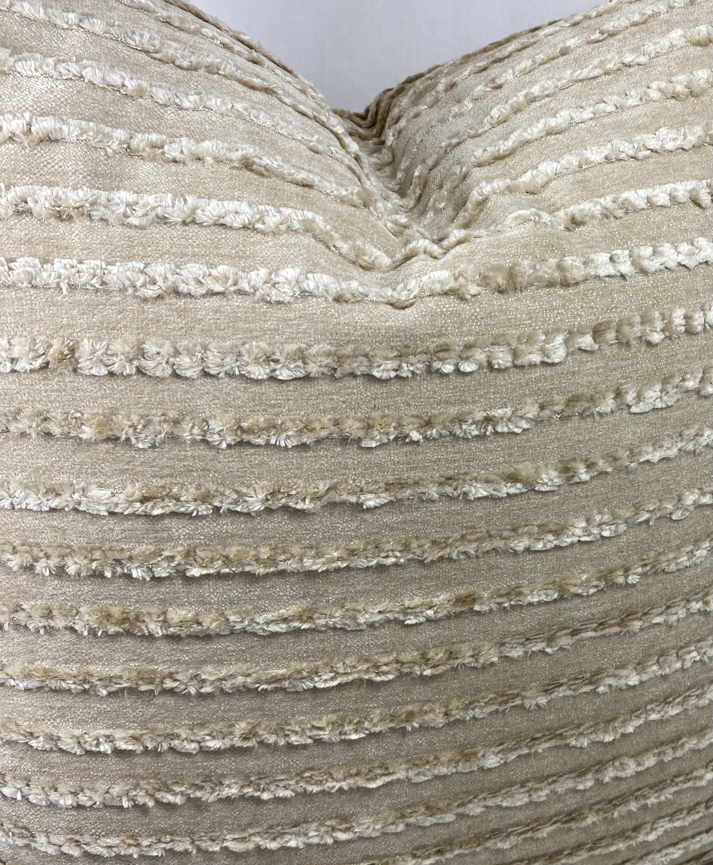 Luxury Pillow – 24" × 24" – Keaton Latte