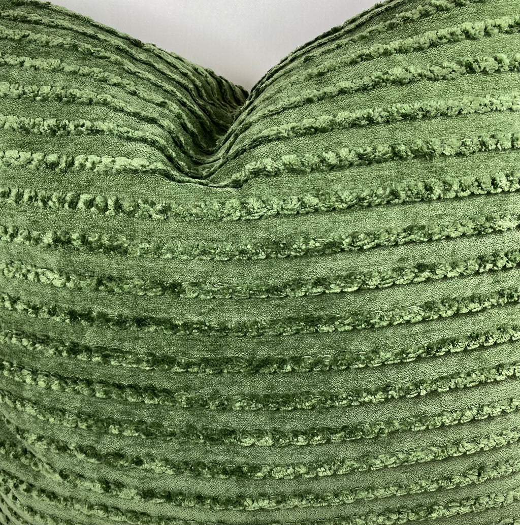 Luxury Pillow – 24" × 24" – Keaton Forest