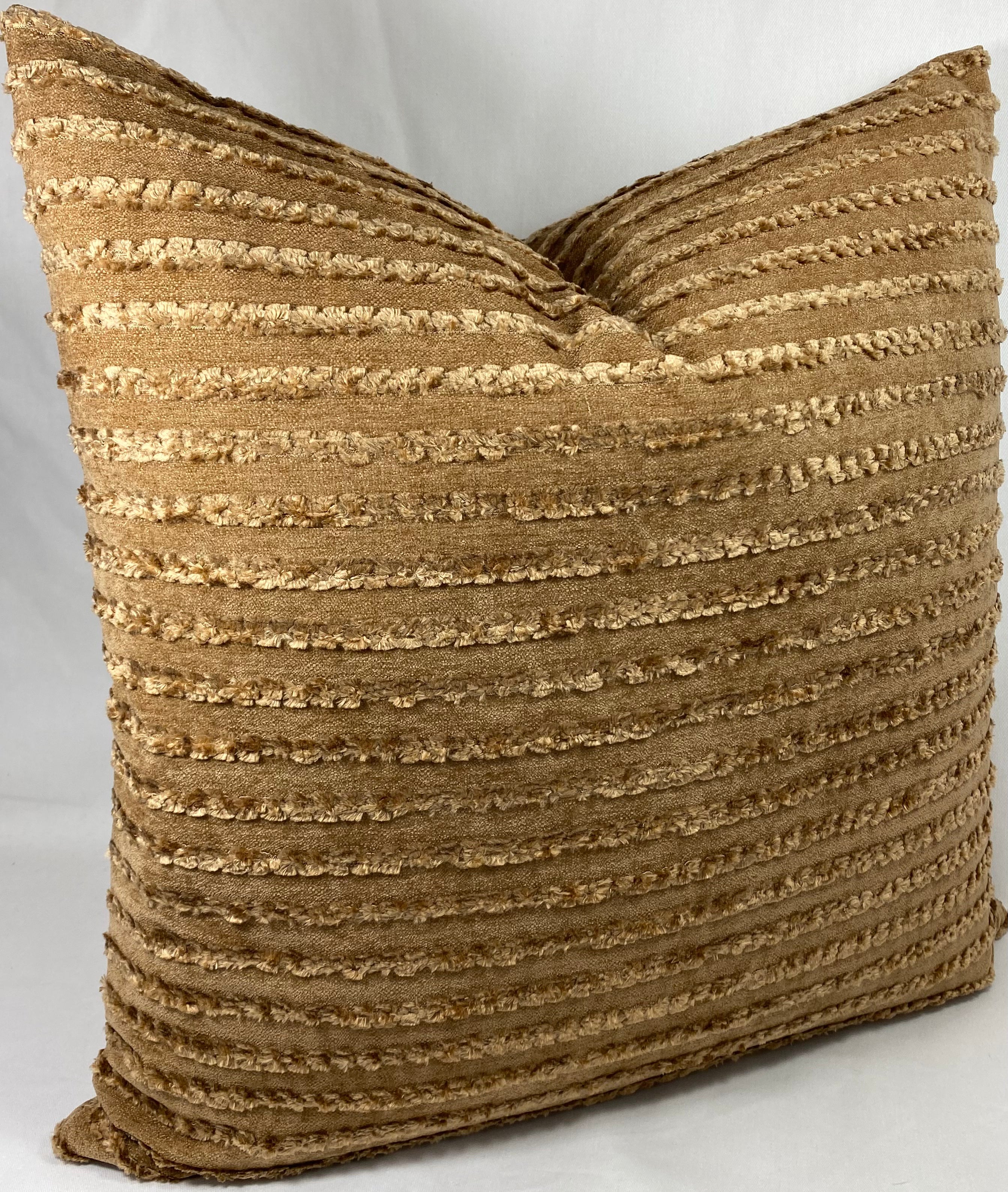 Luxury Pillow – 24" × 24" – Keaton Acorn