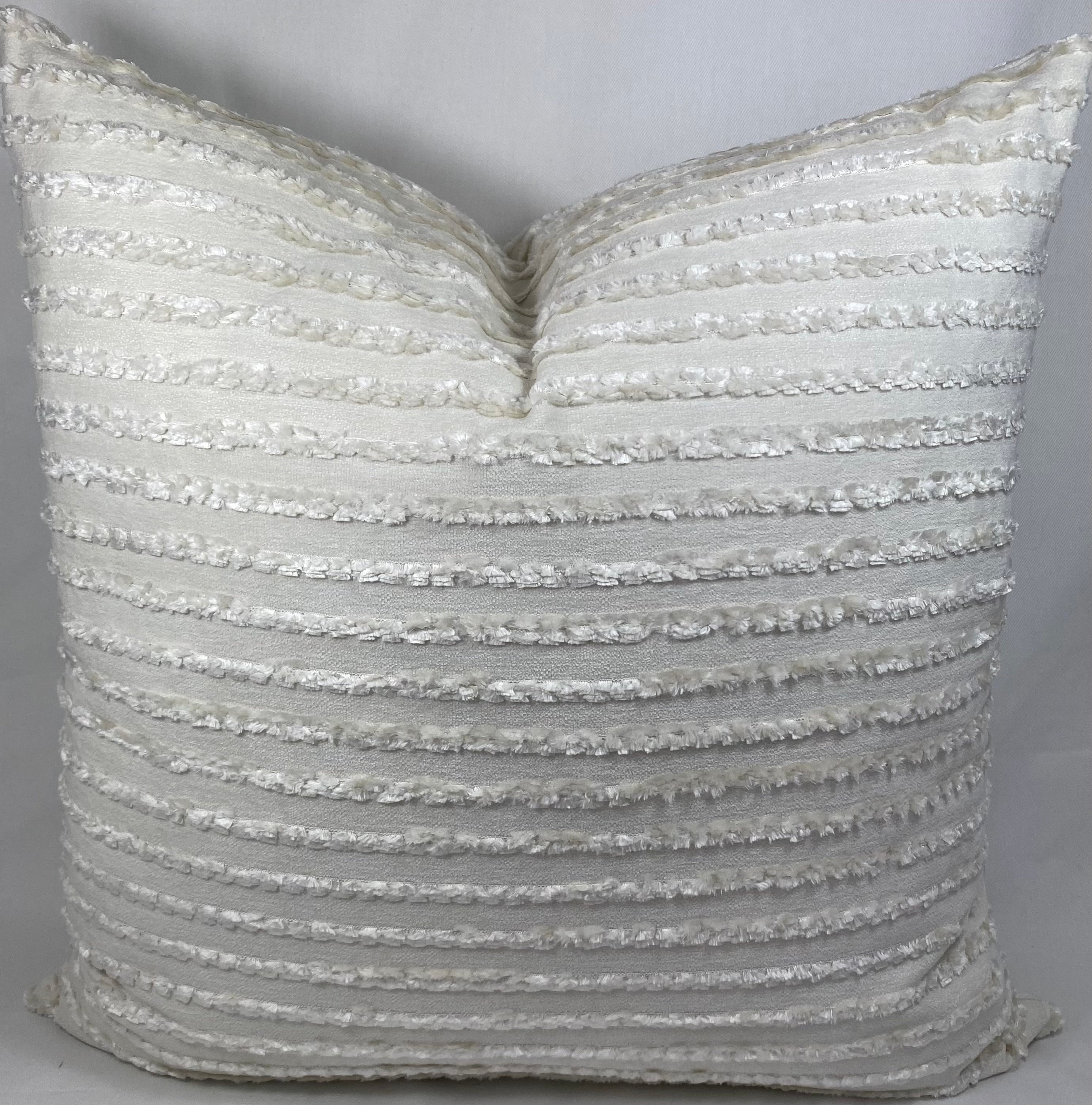 Luxury Pillow – 24" × 24" – Keaton Cream