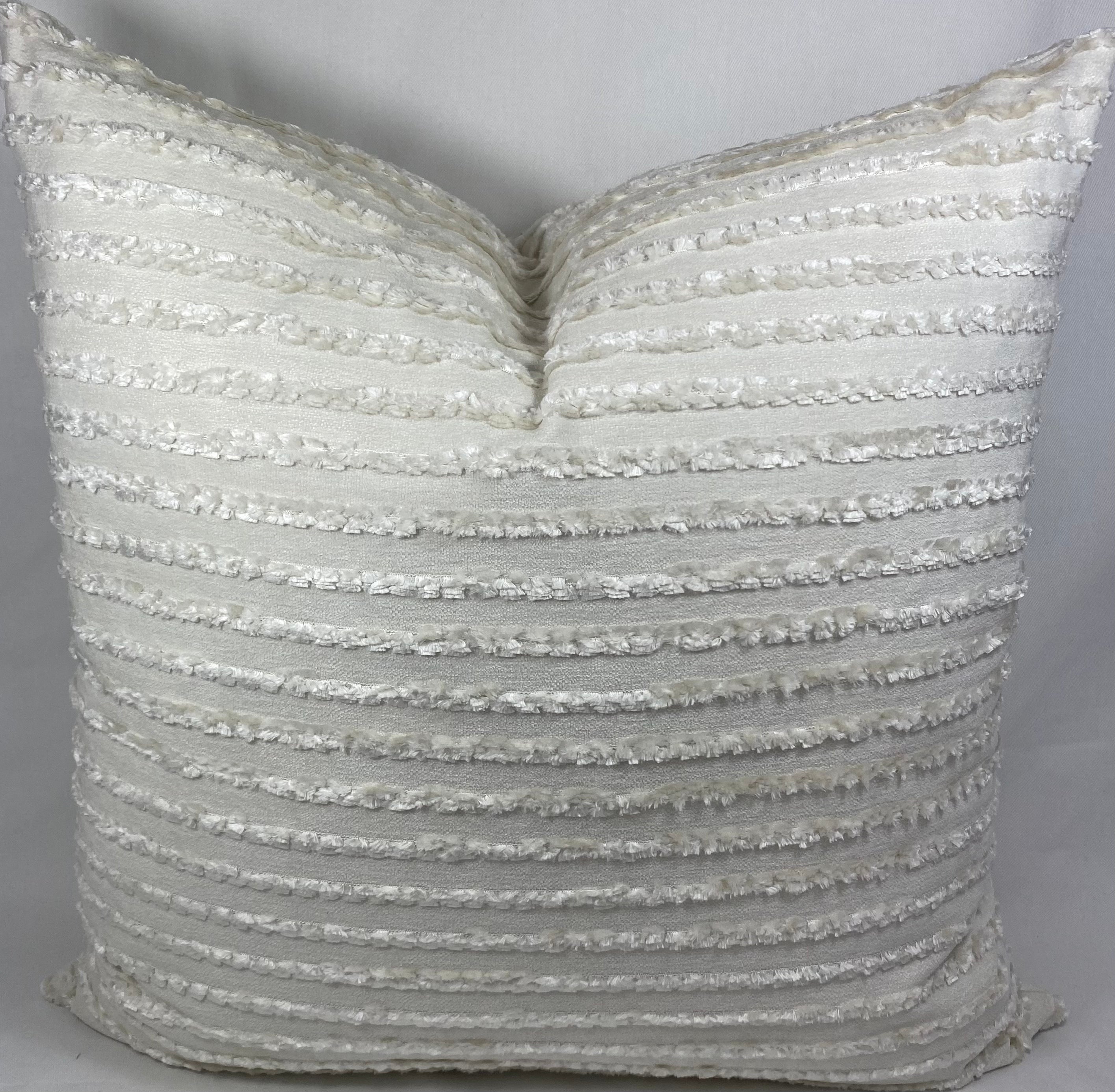 Luxury Pillow – 24" × 24" – Keaton Cream