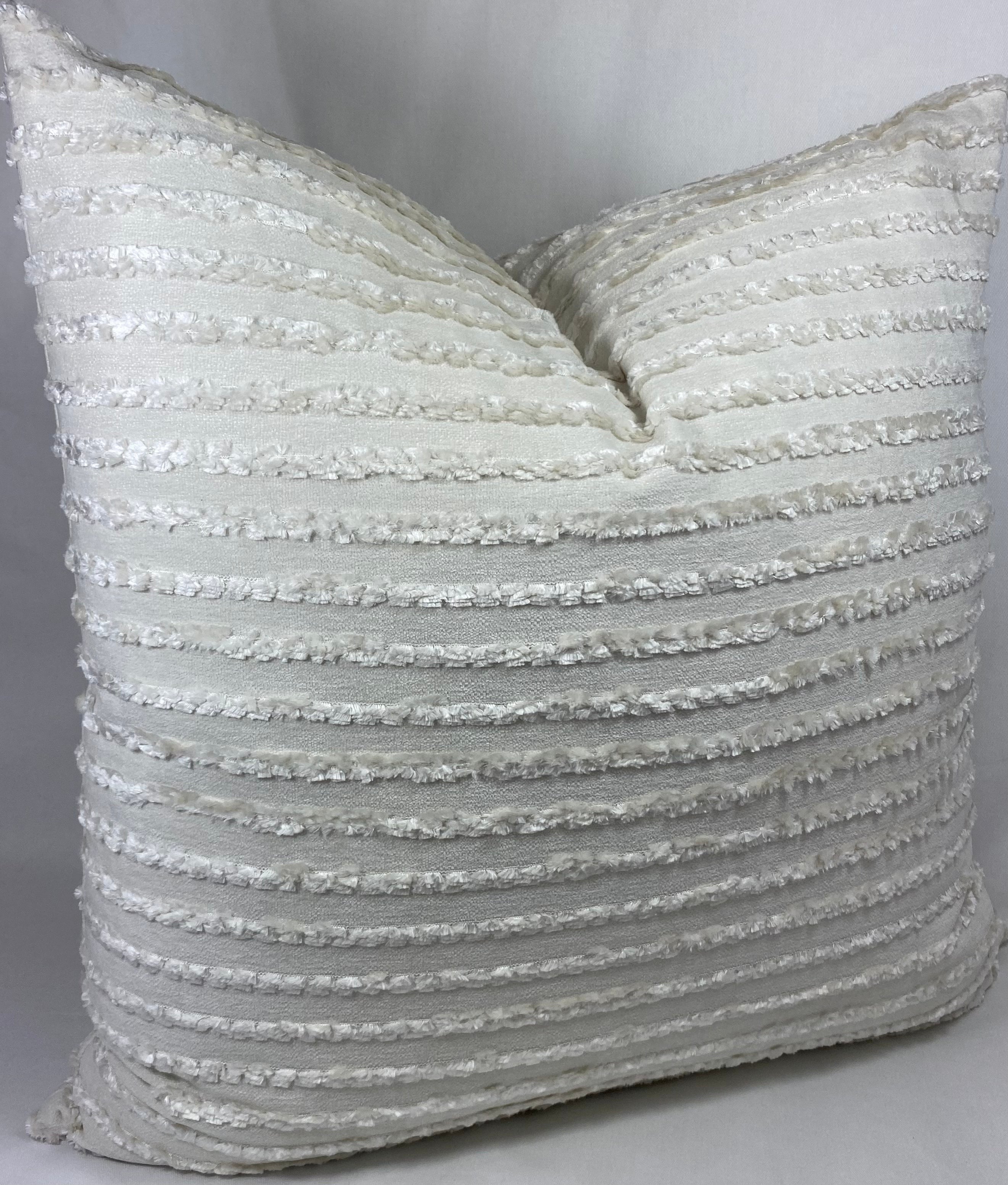 Luxury Pillow – 24" × 24" – Keaton Cream