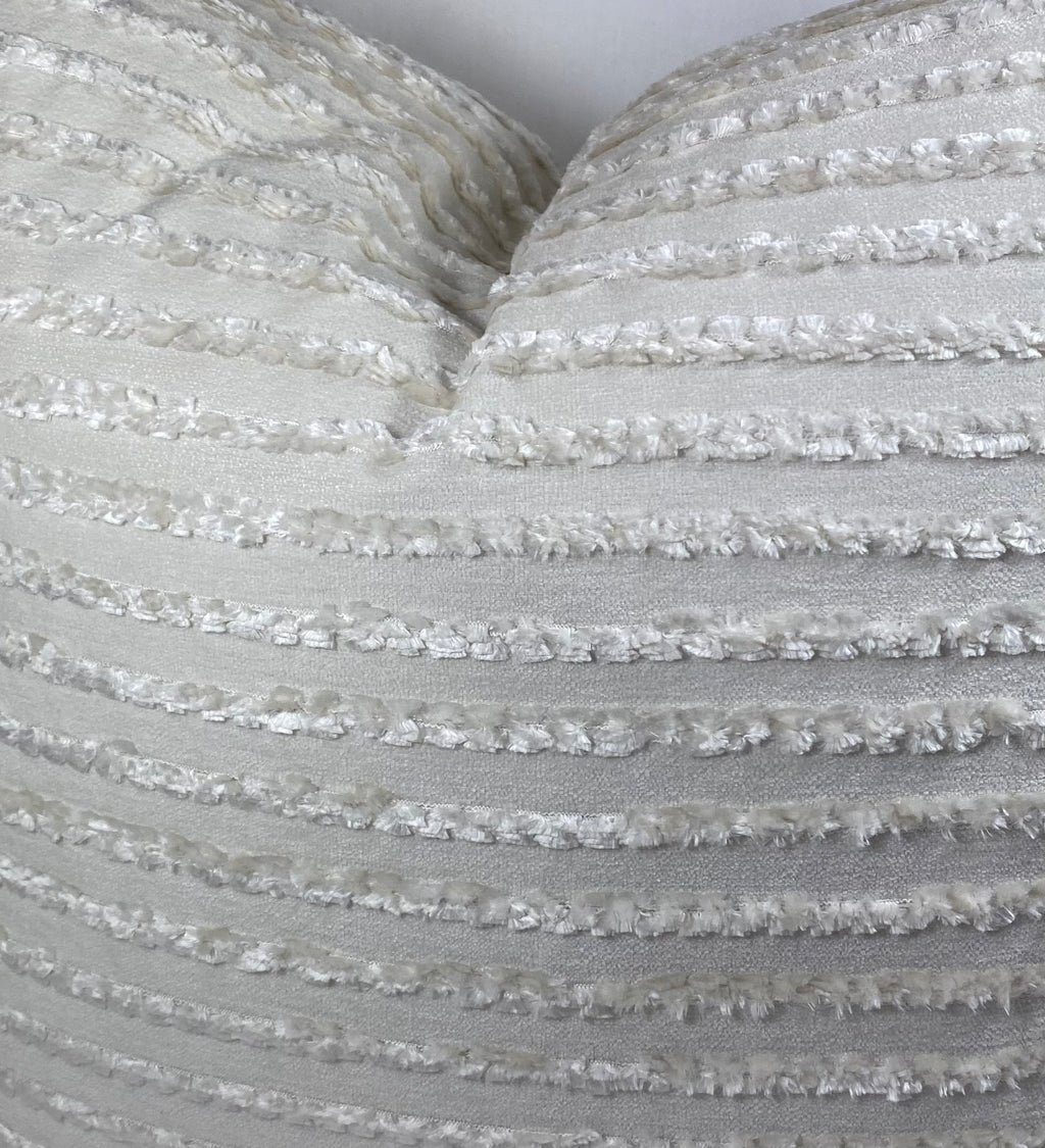 Luxury Pillow – 24" × 24" – Keaton Cream