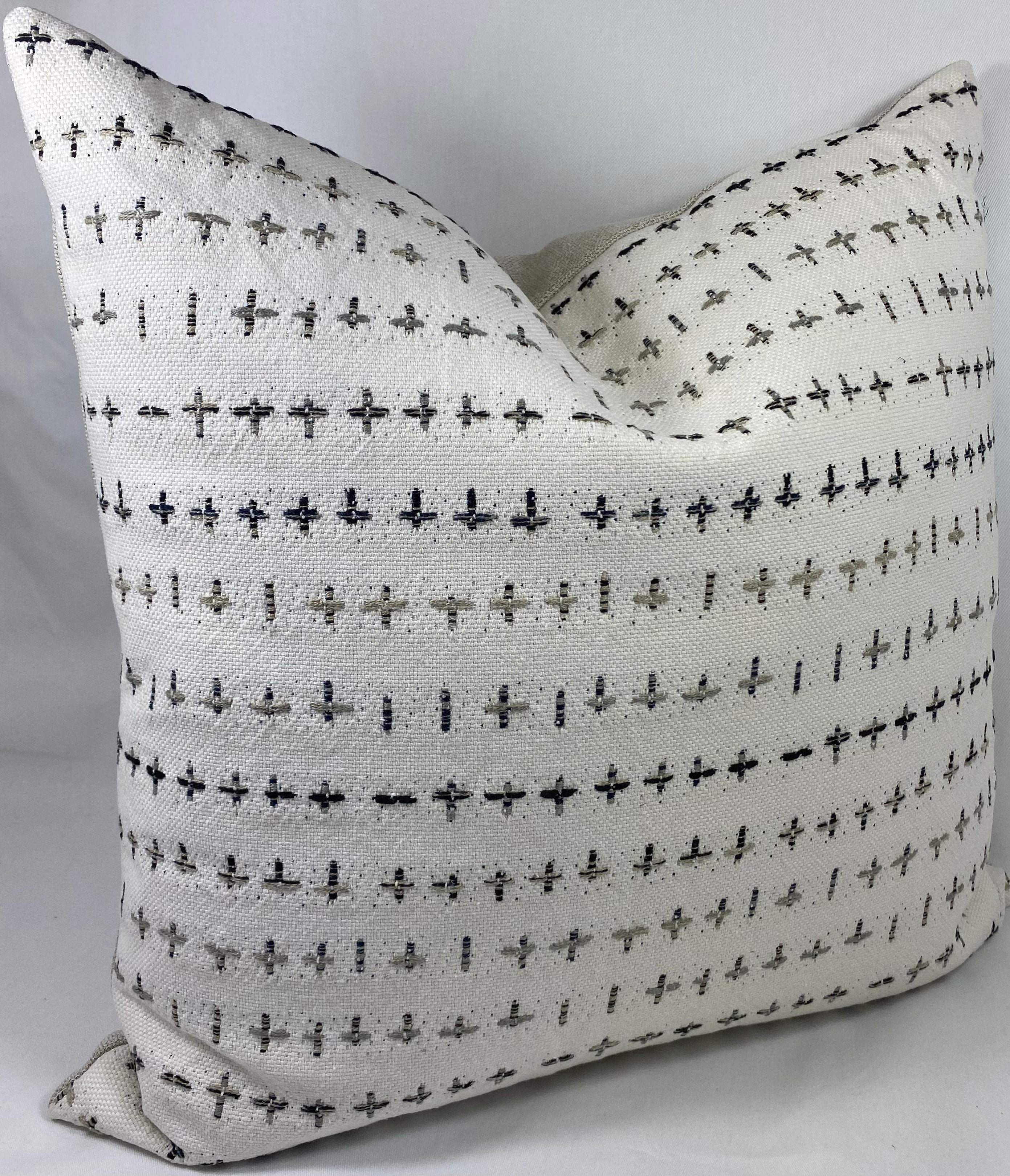 Luxury Pillow – 24" × 24" – Morales Cloud
