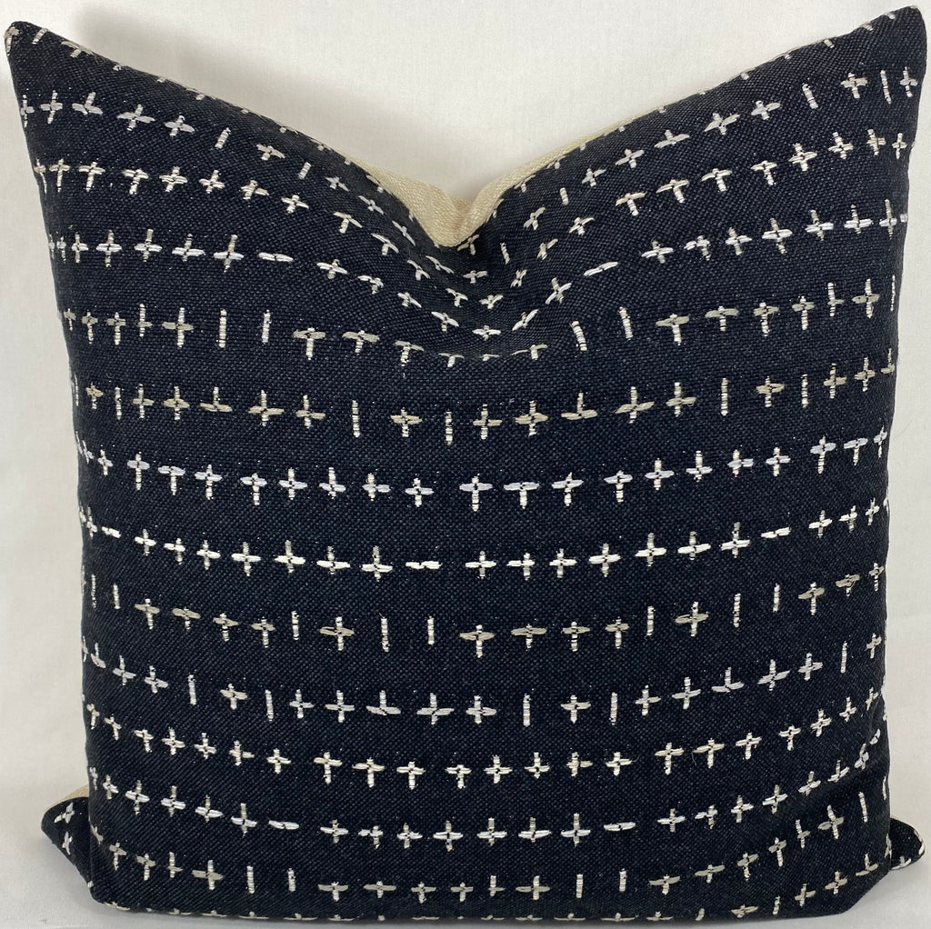 Luxury Pillow – 24" × 24" – Morales Black