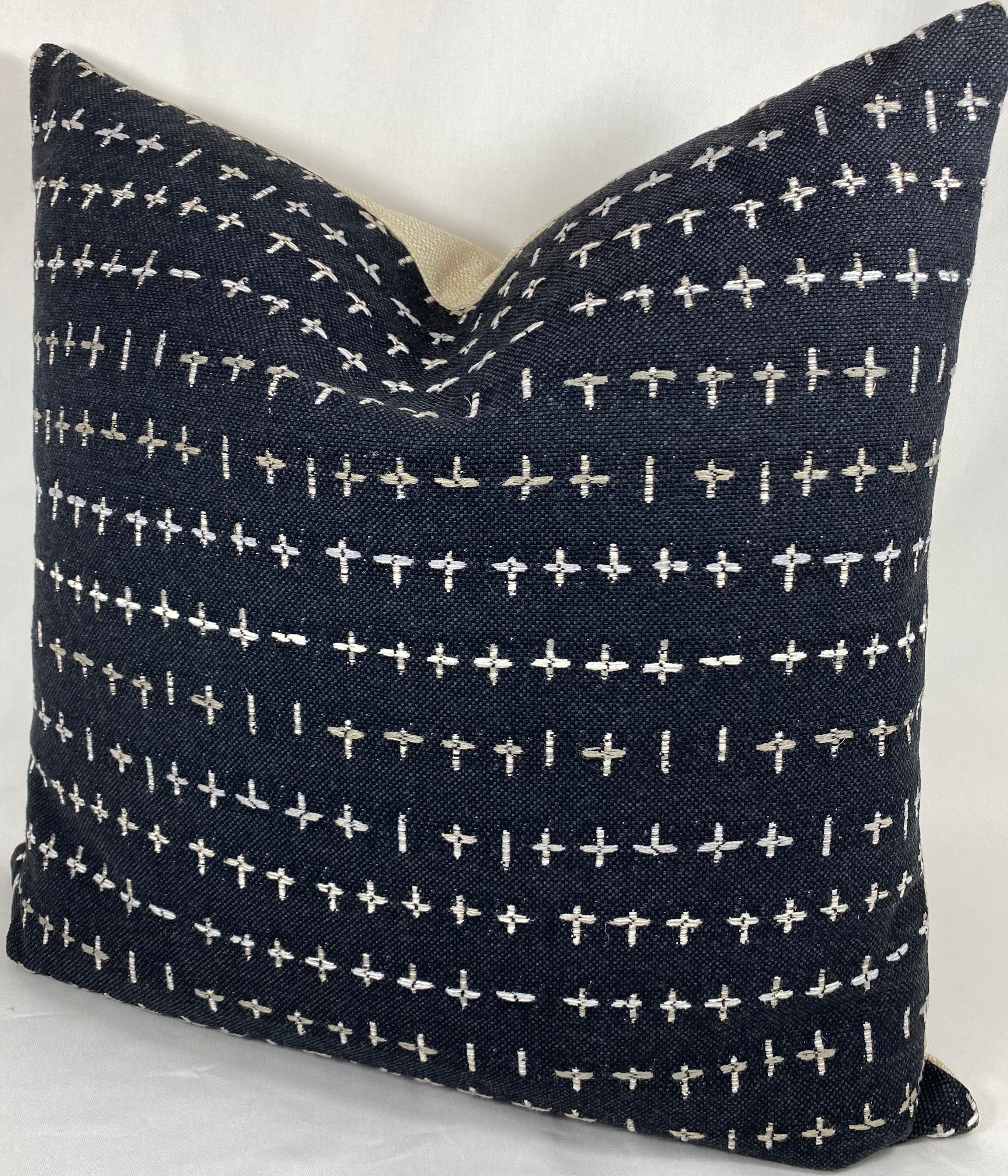Luxury Pillow – 24" × 24" – Morales Black
