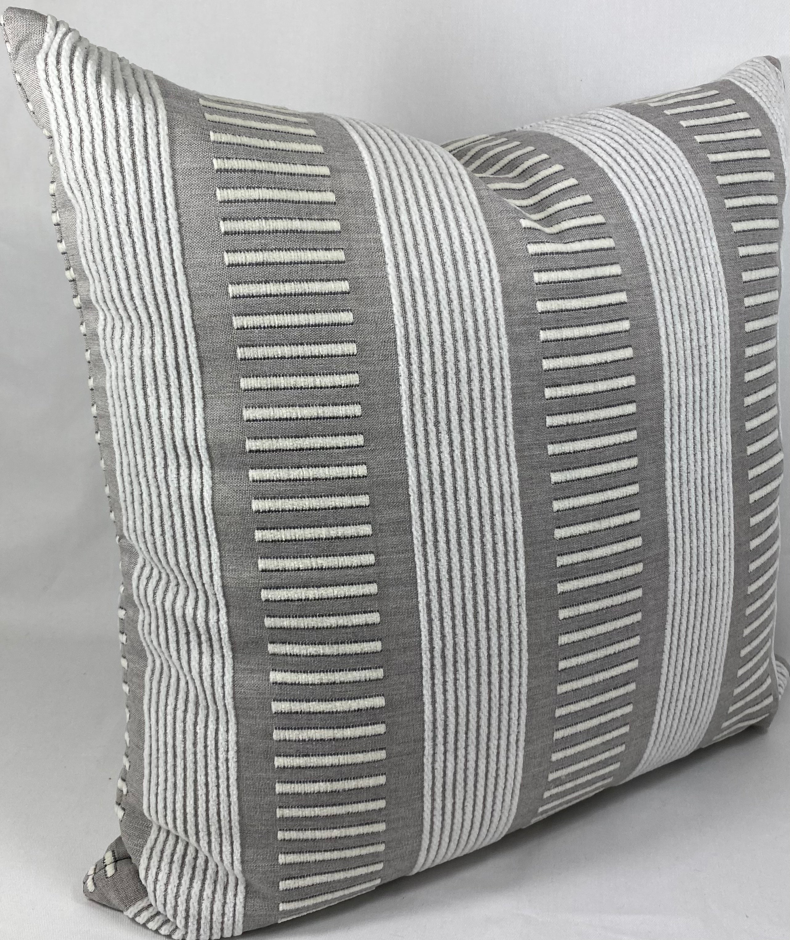 Luxury Outdoor Pillow – 22" × 22" – Sideline Ash