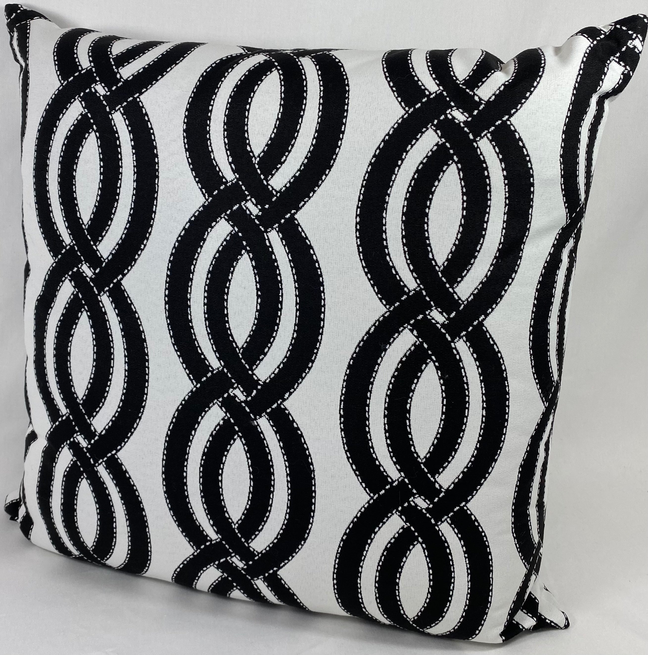 Luxury Outdoor Pillow – 22" × 22" – Sea Shore Black