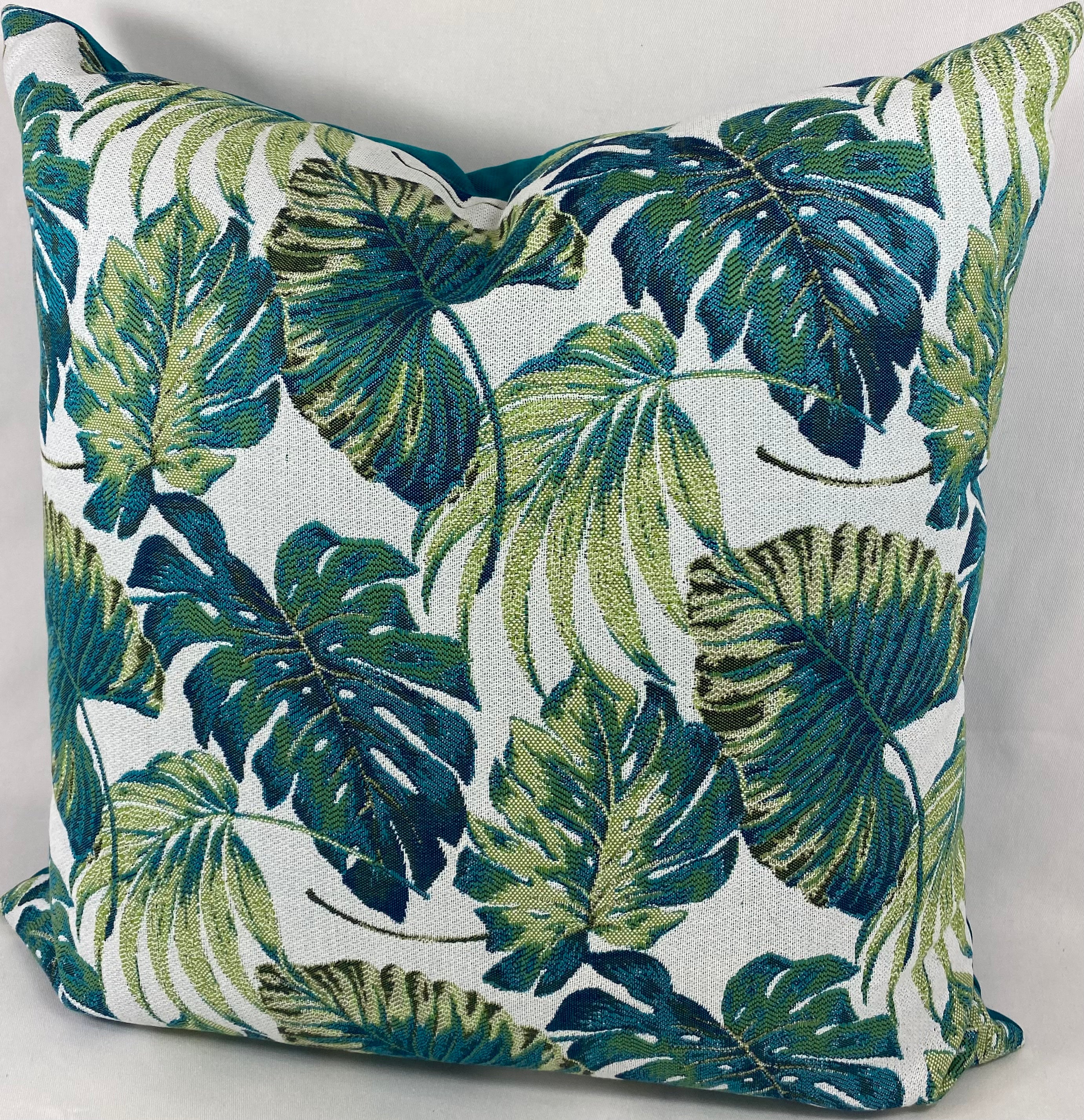 Luxury Outdoor Pillow – 22" × 22" – Sun Palm