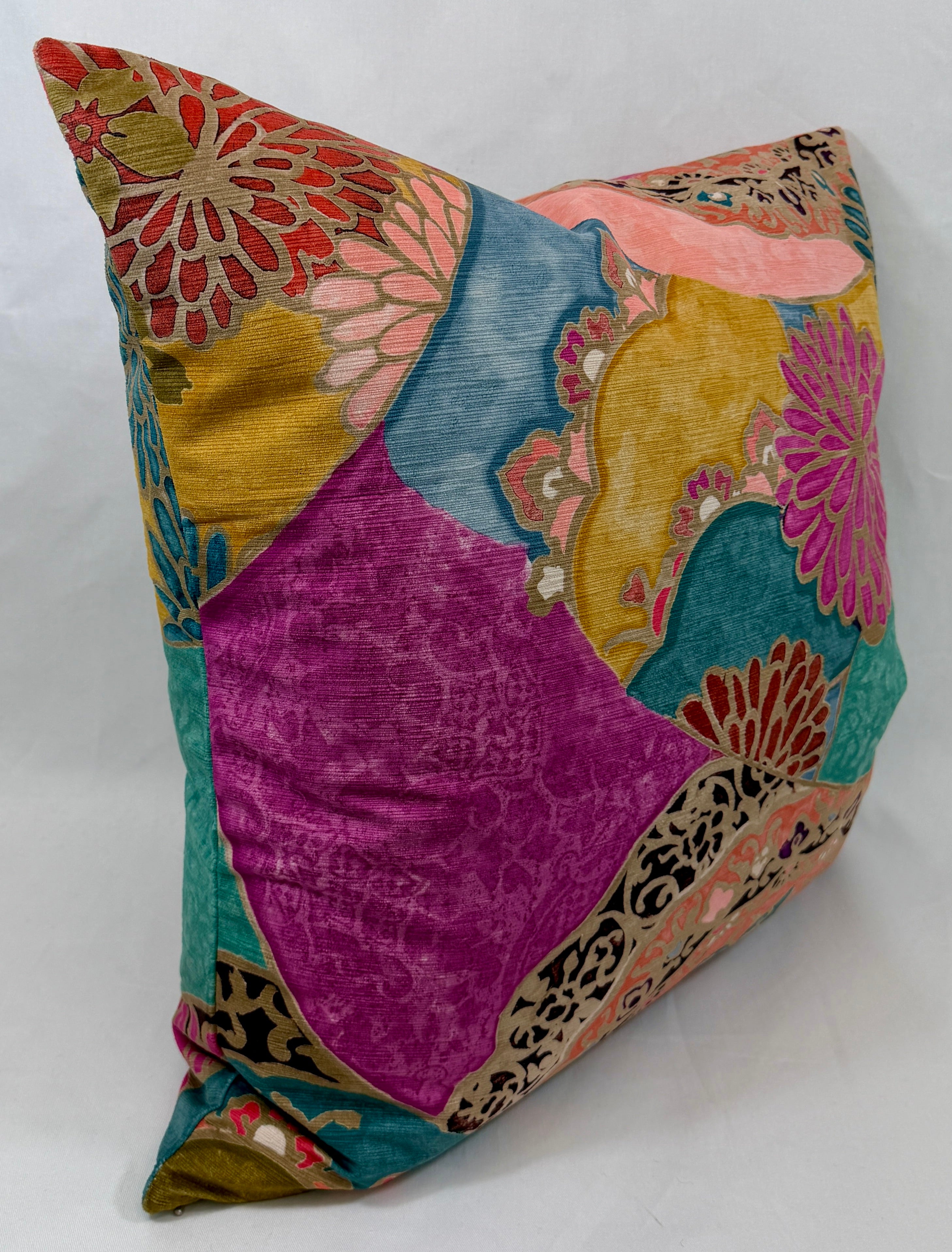 Luxury Pillow – 24" × 24" – Cordoba