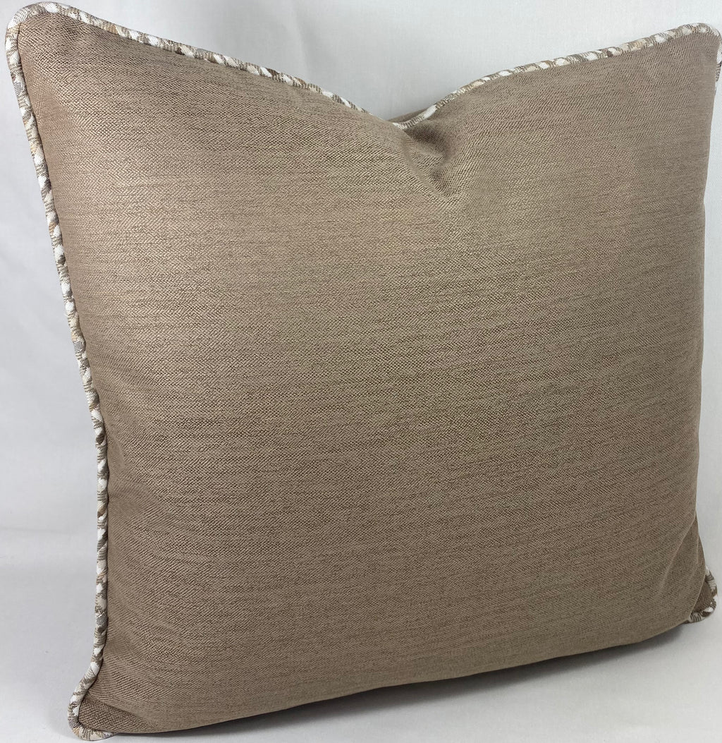 Luxury Outdoor Pillow – 22" × 22" – Brighton Sand