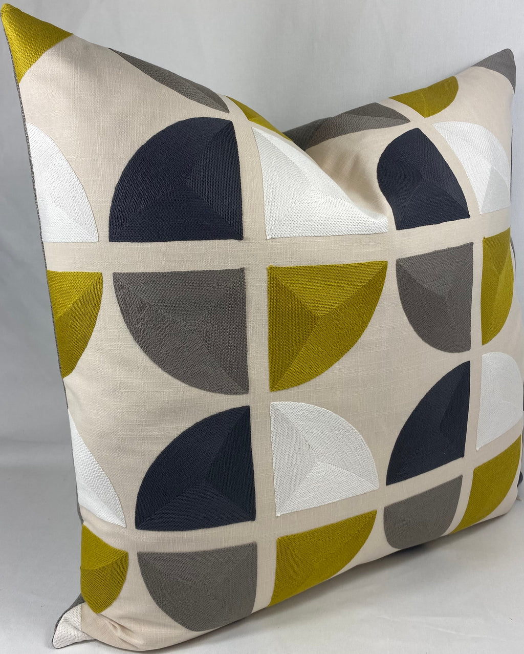 Luxury Pillow – 24" × 24" – Sunclipse