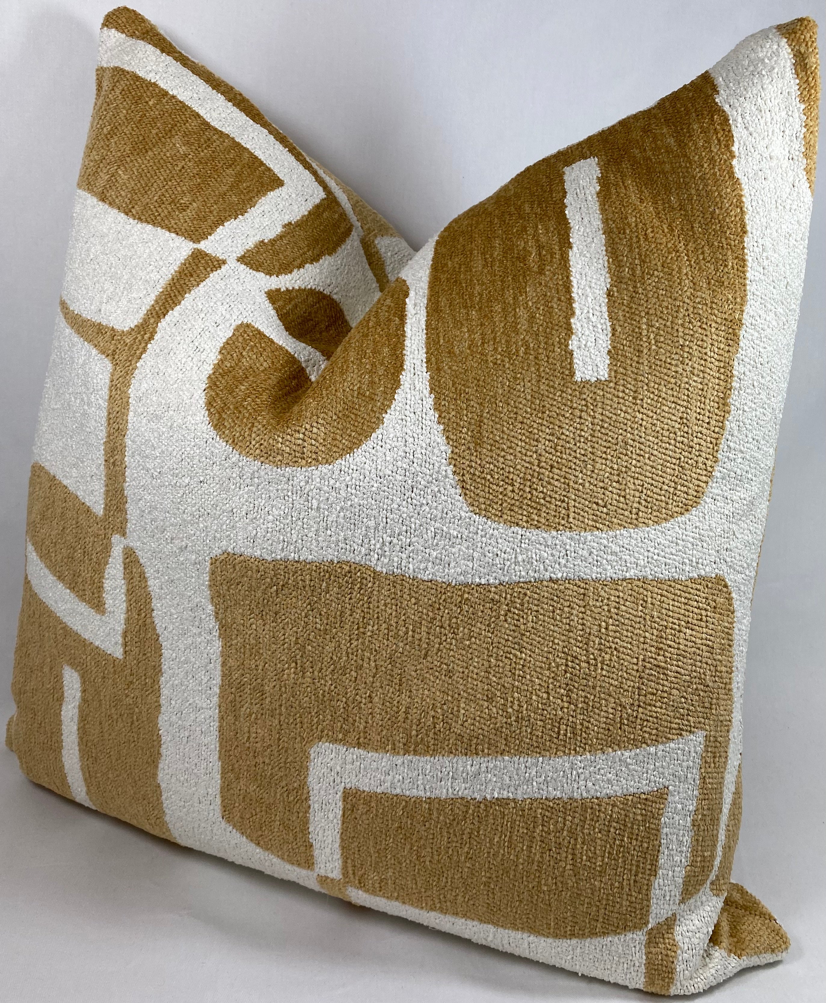 Luxury Pillow – 24" × 24" – Bjorn Curry