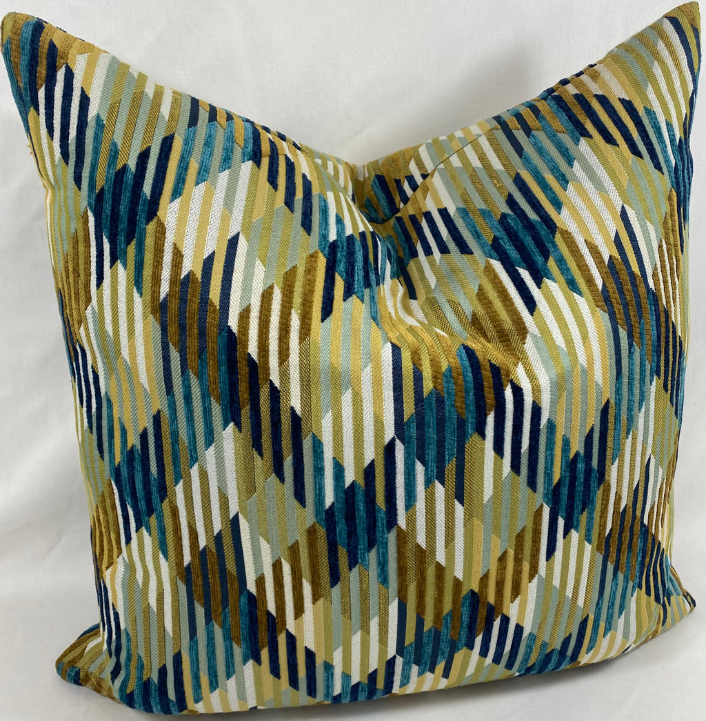 Luxury Pillow – 24" × 24" – Machado