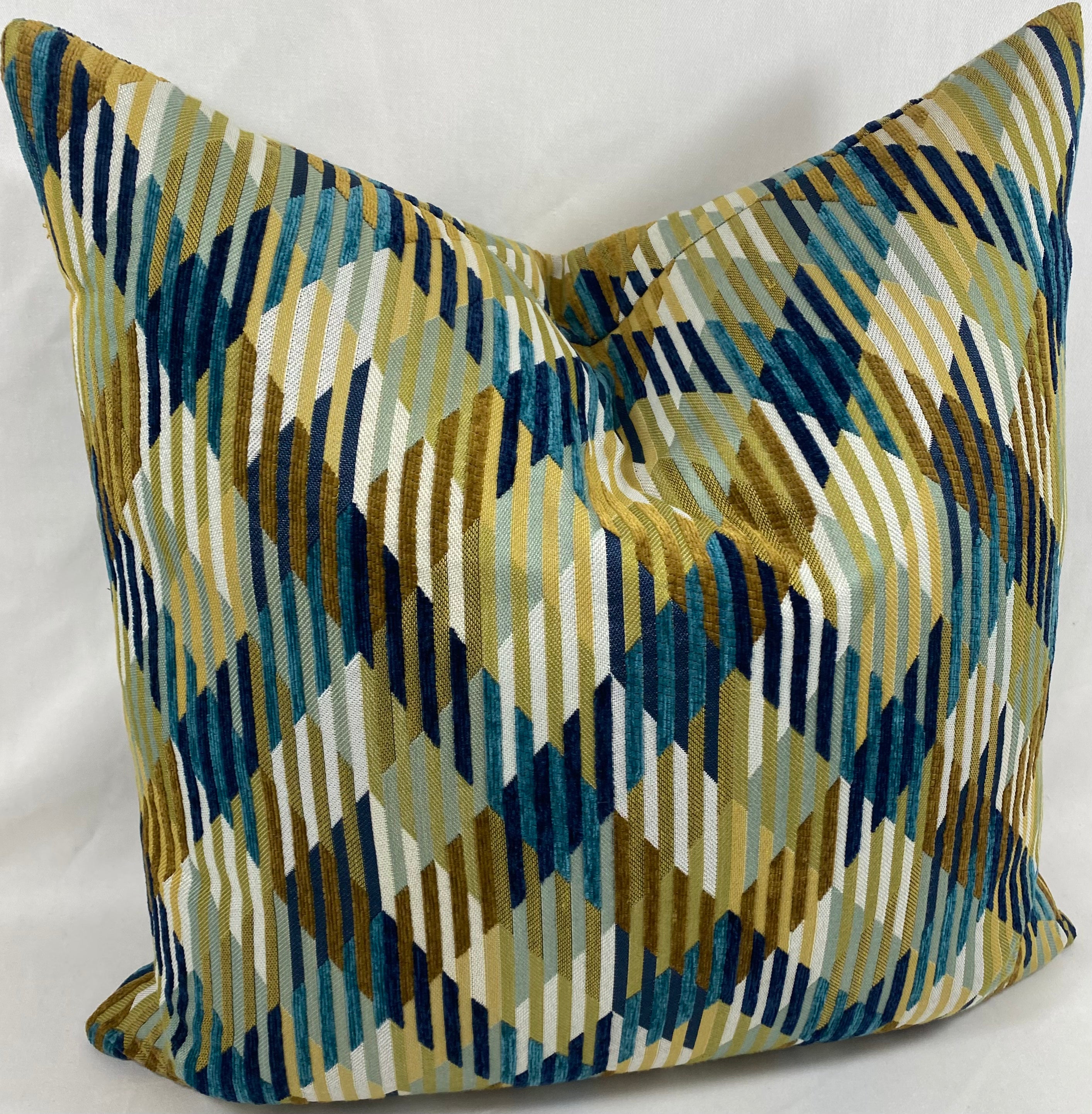 Luxury Pillow – 24" × 24" – Machado