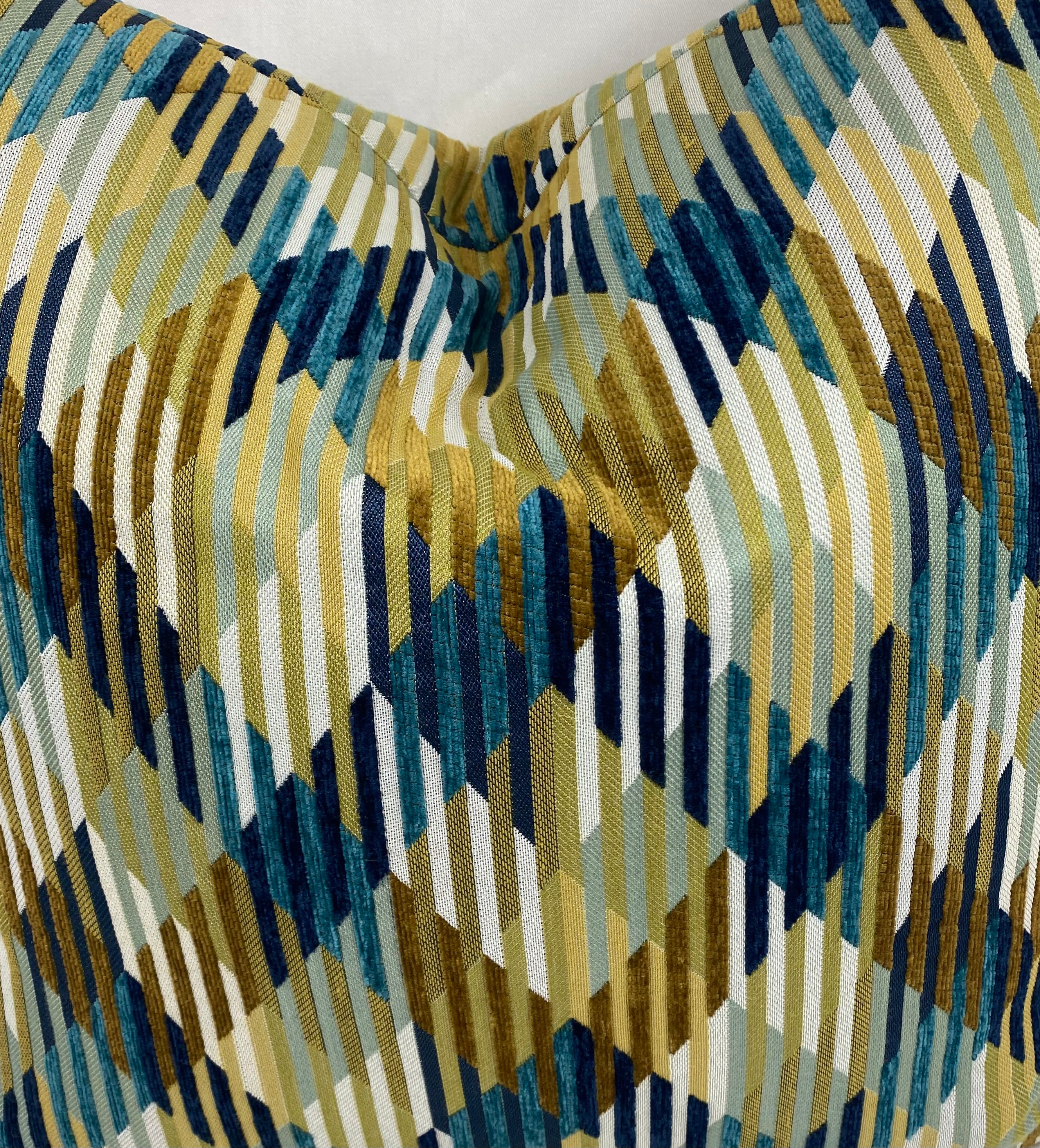 Luxury Pillow – 24" × 24" – Machado