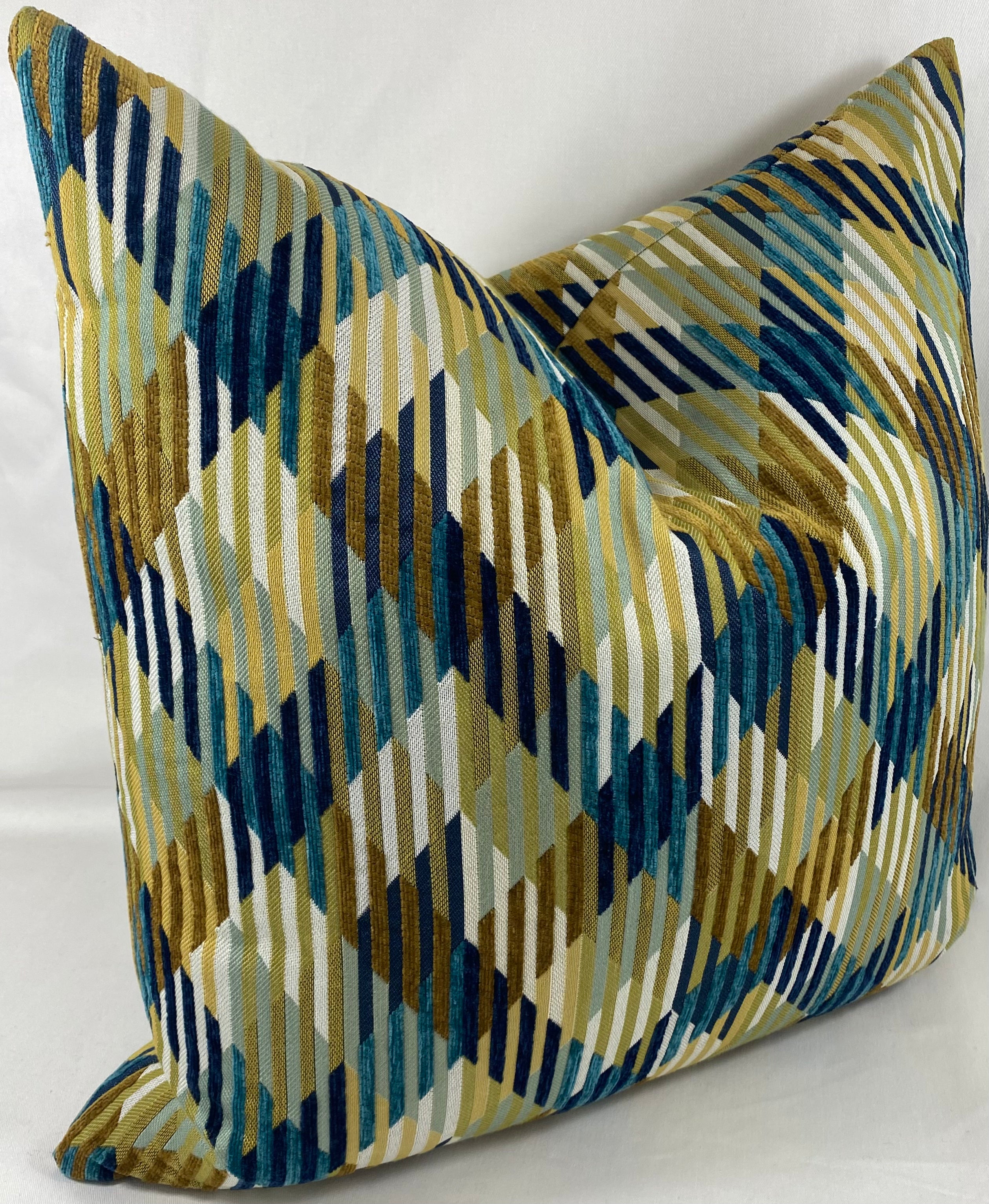 Luxury Pillow – 24" × 24" – Machado