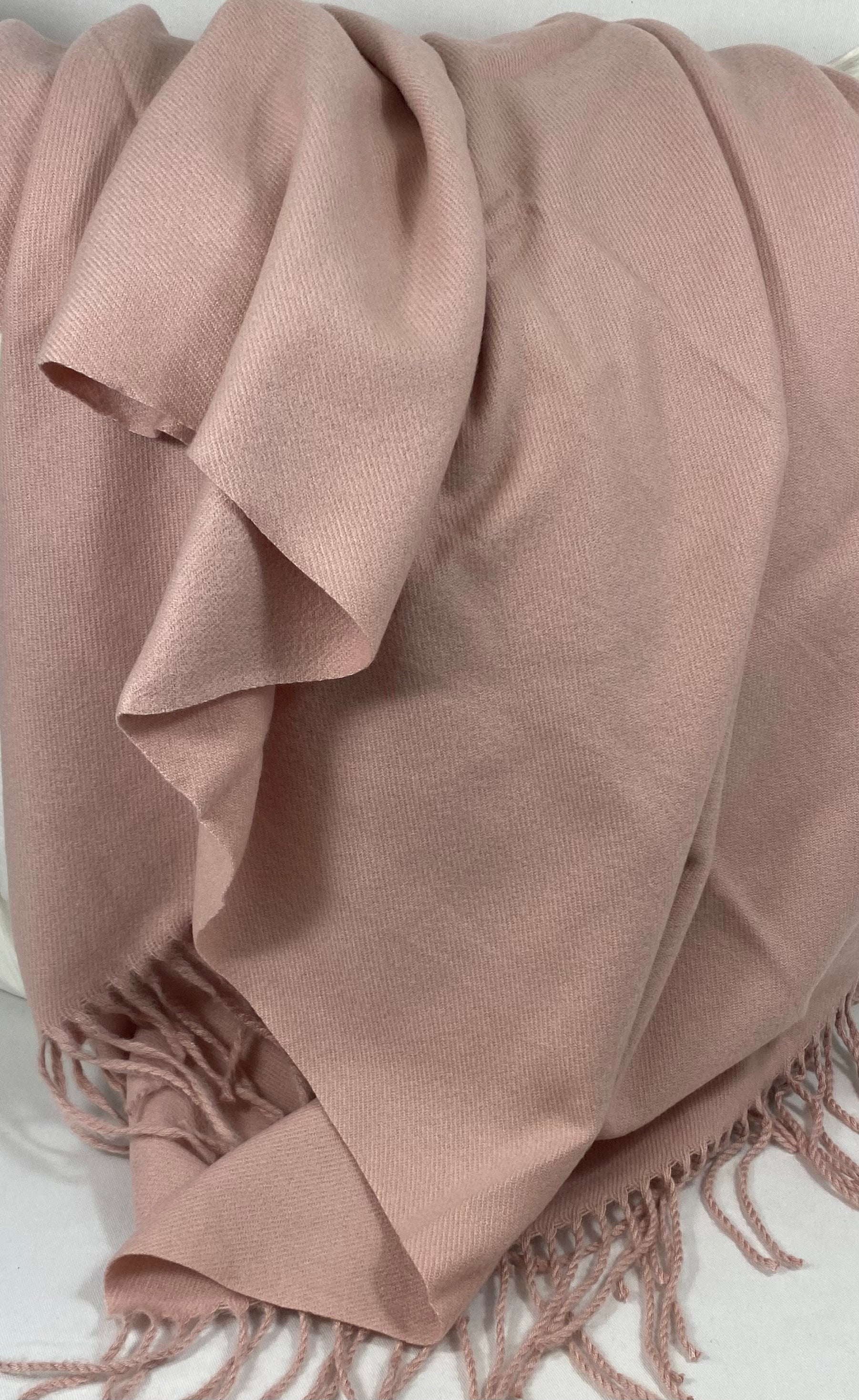 Luxury Throw – 50" × 68" – Edinburgh Pink Sand