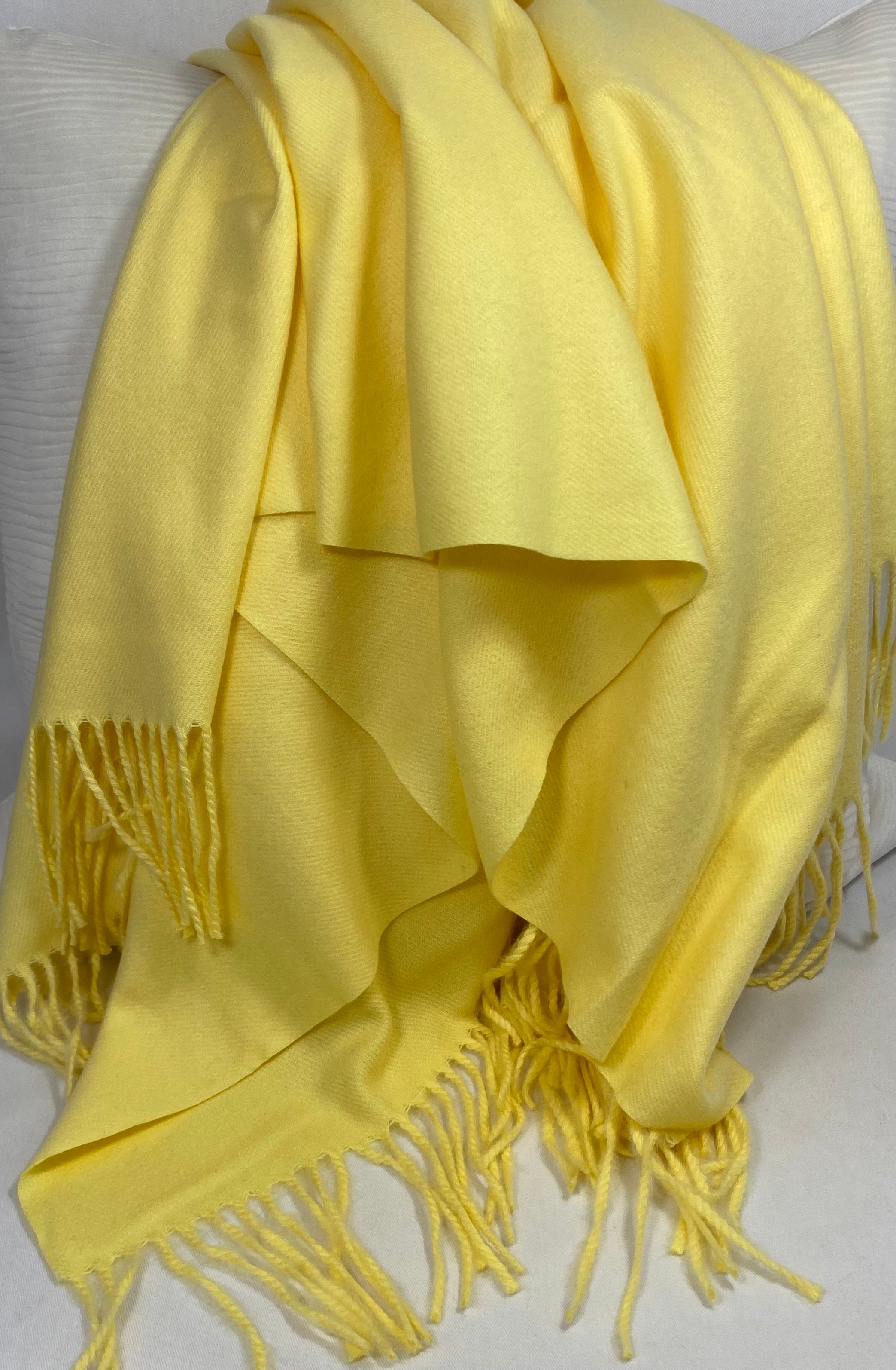 Luxury Throw – 50" × 68" – Edinburgh Limoncello