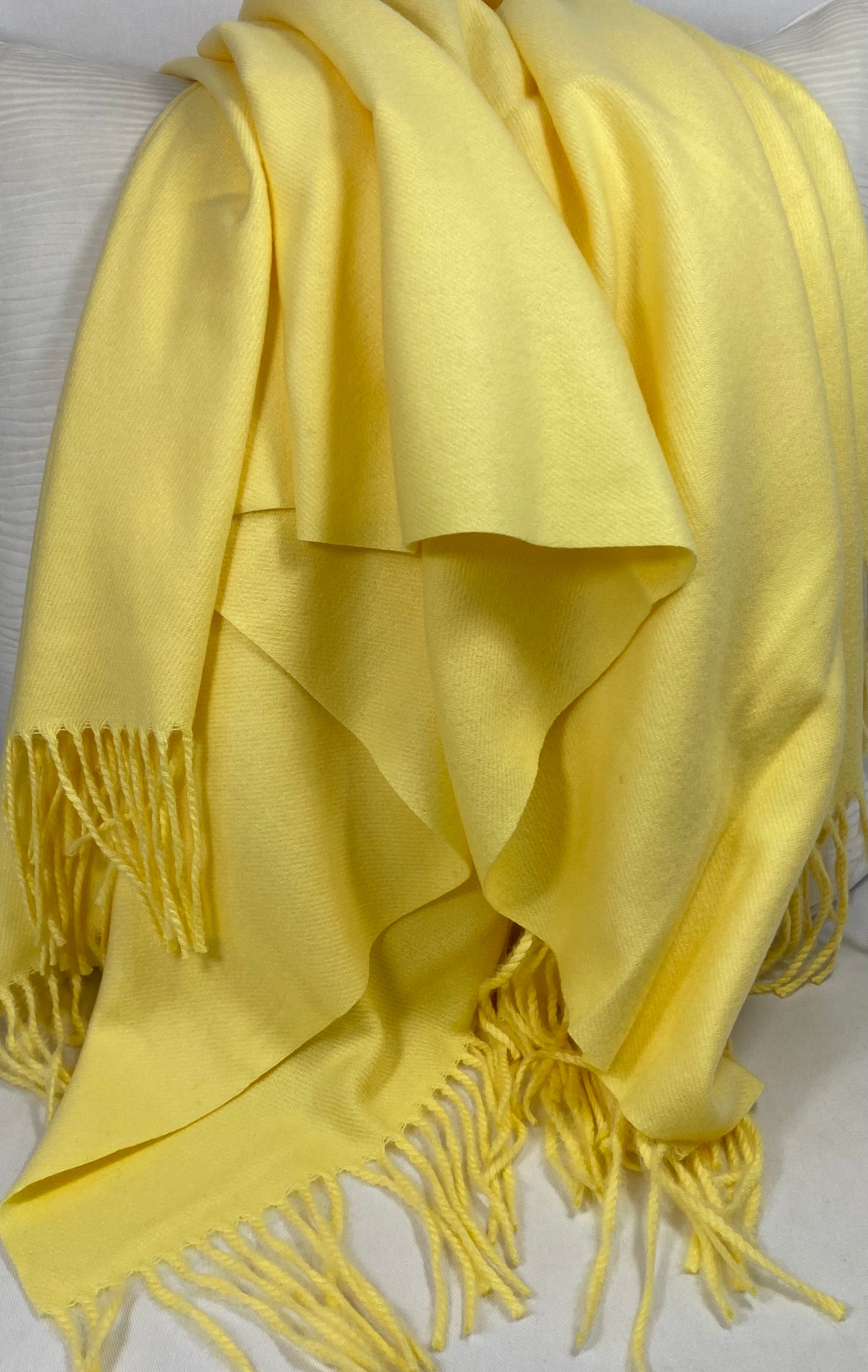 Luxury Throw – 50" × 68" – Edinburgh Limoncello