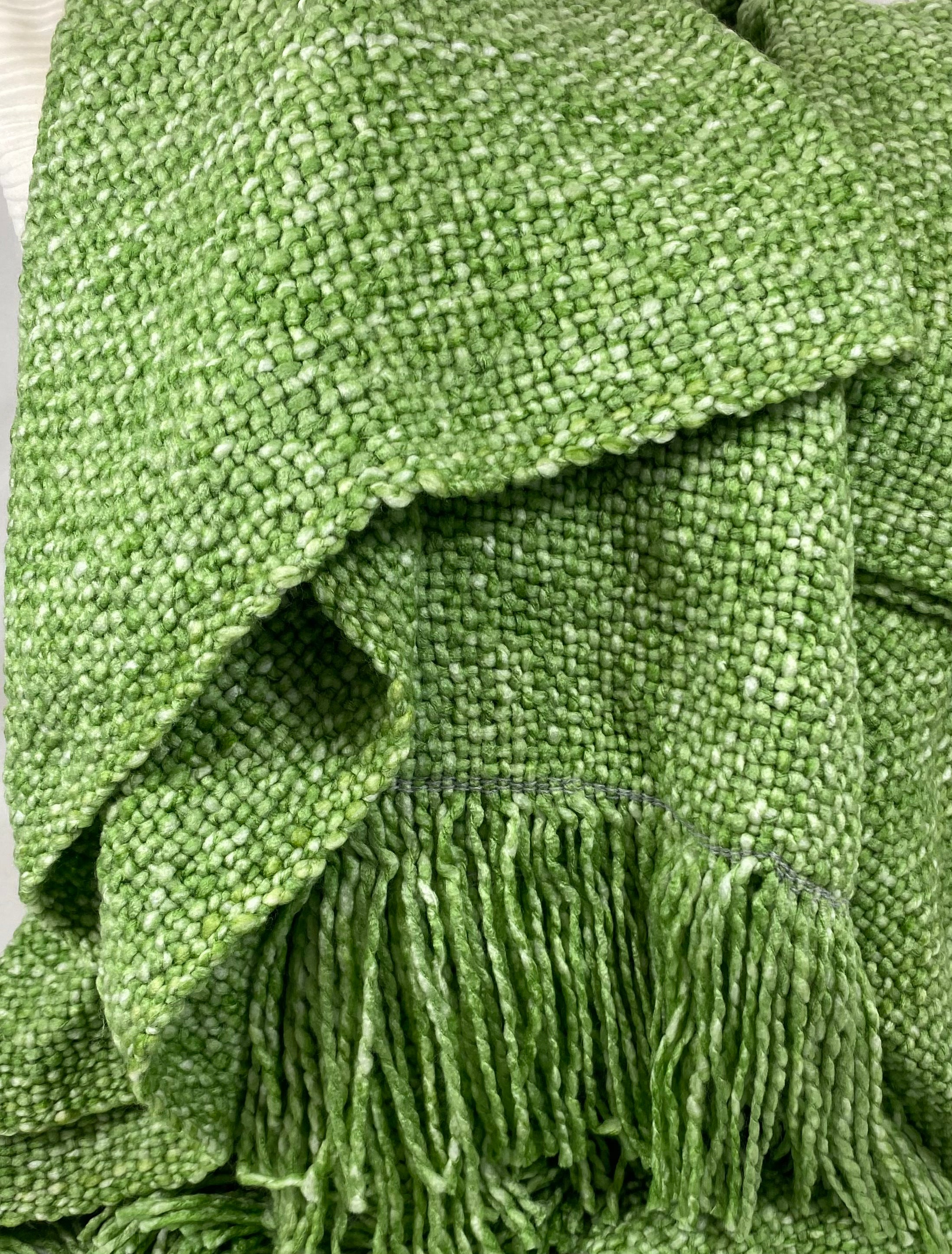 Luxury Throw – 45" × 70" – Dartmouth Spring