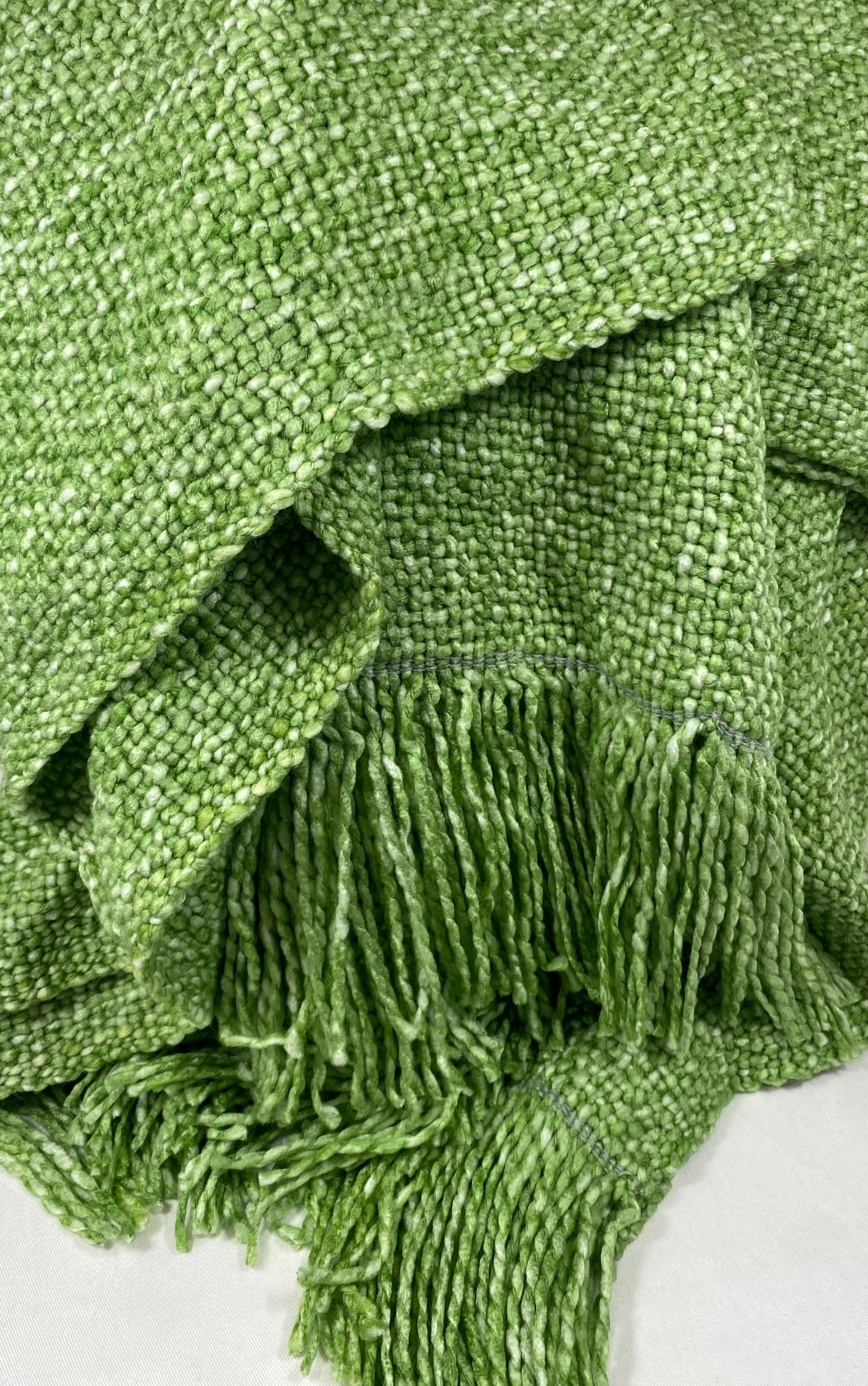 Luxury Throw – 45" × 70" – Dartmouth Spring