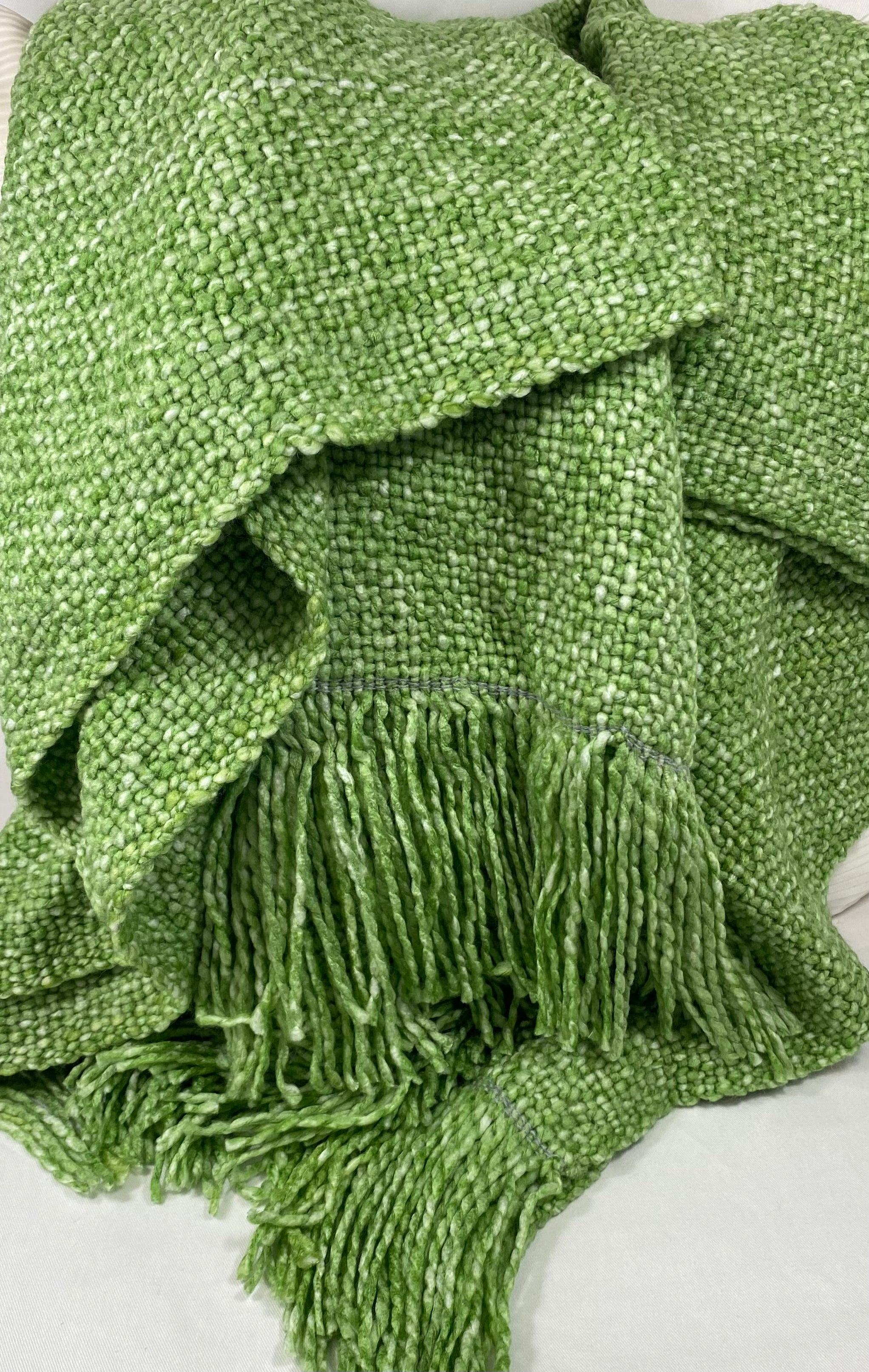Luxury Throw – 45" × 70" – Dartmouth Spring