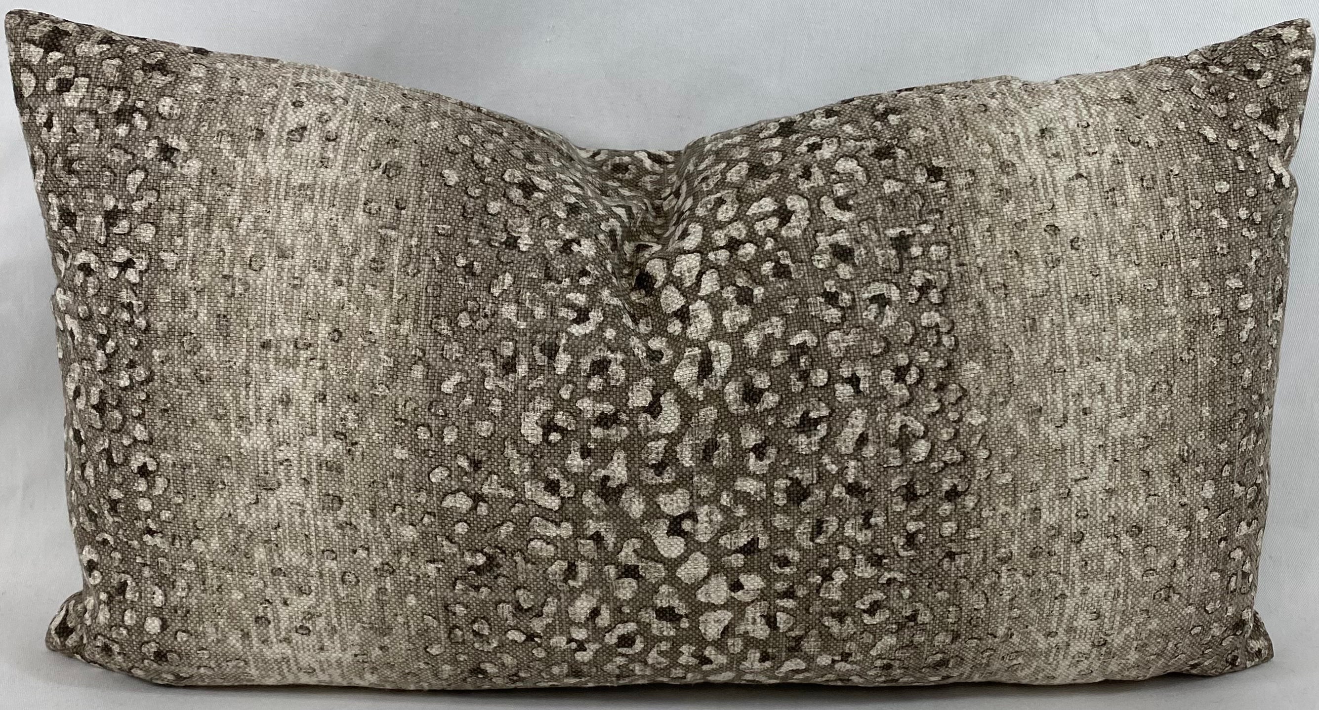 Luxury Lumbar Pillow – 24" × 14" – Nala Mushroom