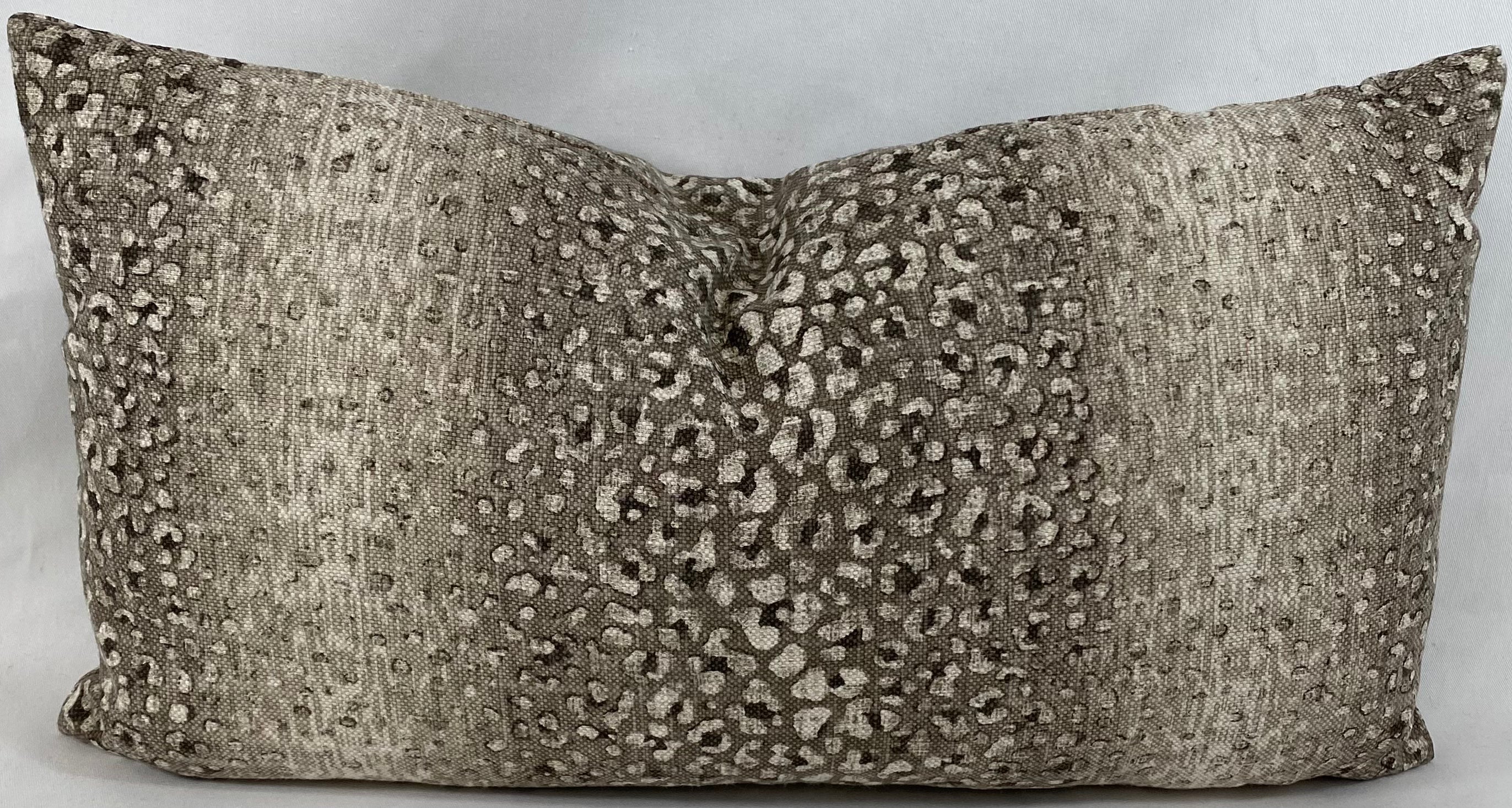 Luxury Lumbar Pillow – 24" × 14" – Nala Mushroom