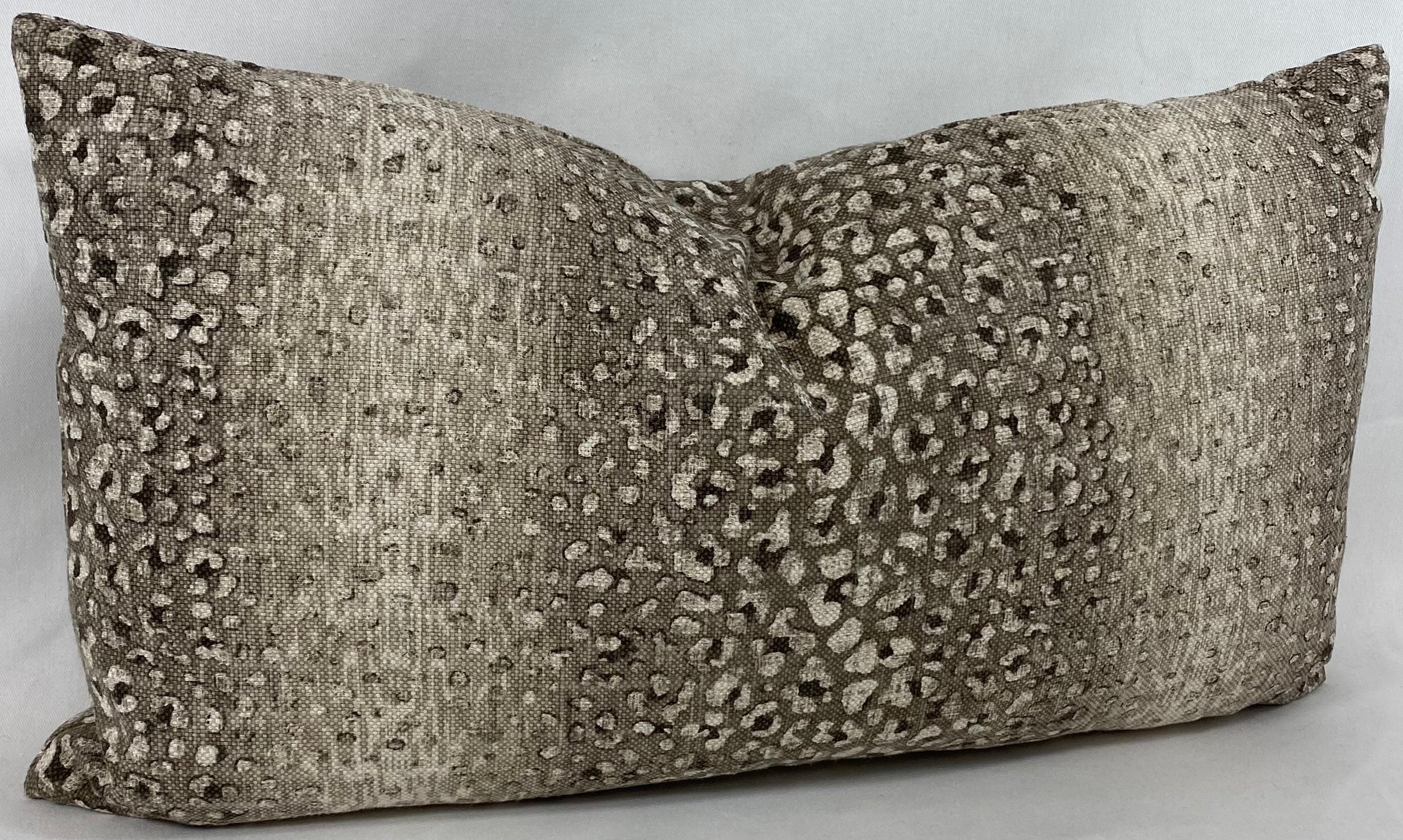 Luxury Lumbar Pillow – 24" × 14" – Nala Mushroom