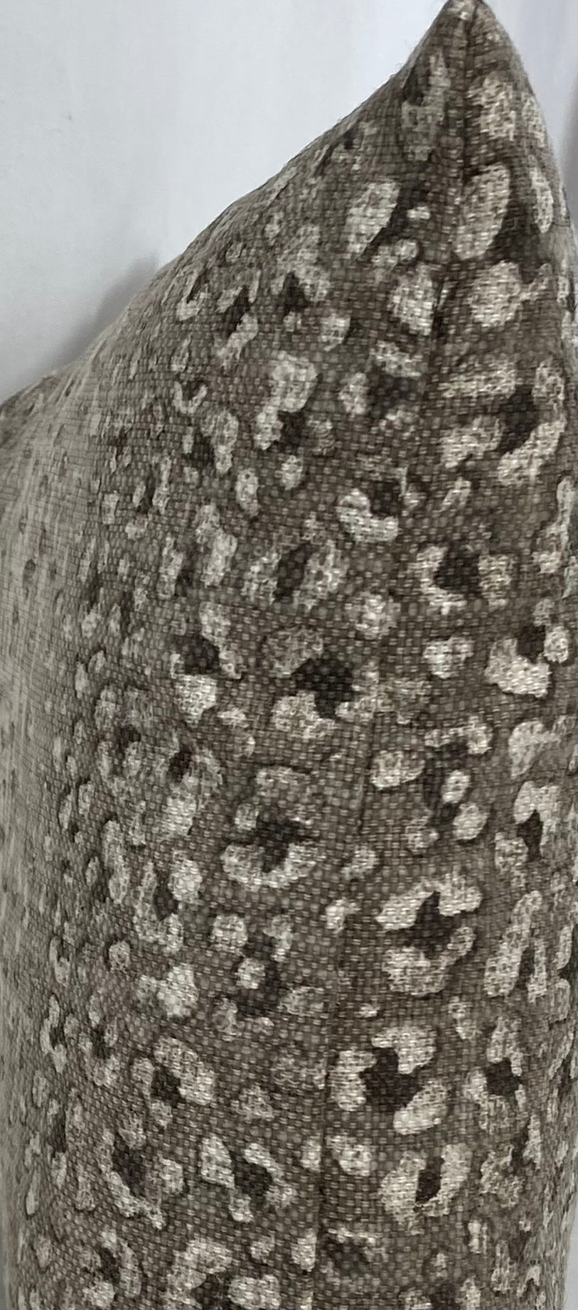 Luxury Lumbar Pillow – 24" × 14" – Nala Mushroom