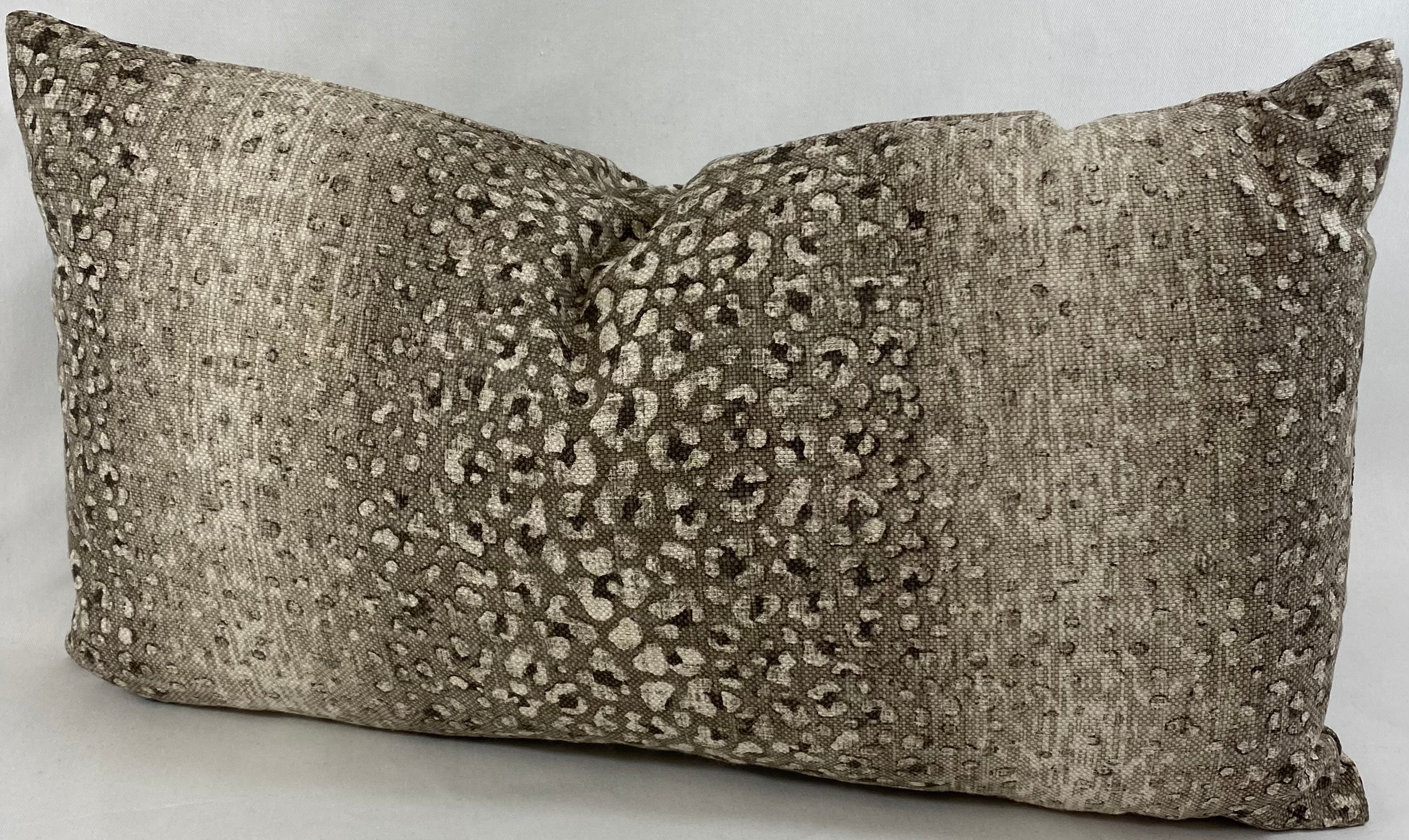 Luxury Lumbar Pillow – 24" × 14" – Nala Mushroom