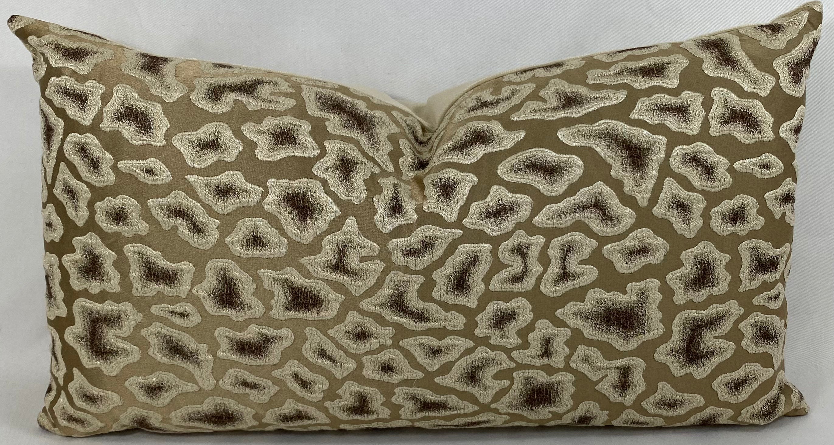 Luxury Lumbar Pillow – 24" × 14" – Cabenet Oyster