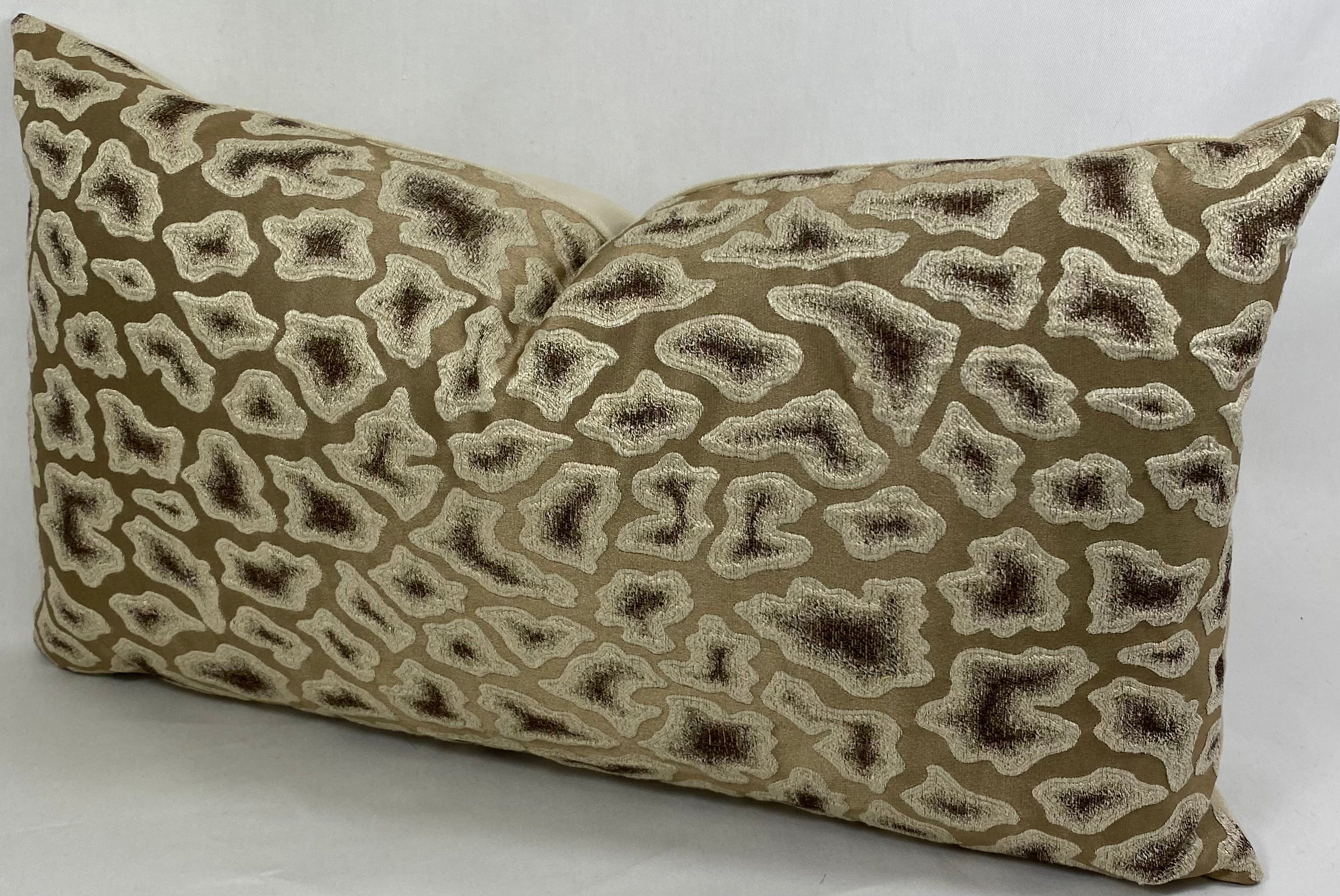 Luxury Lumbar Pillow – 24" × 14" – Cabenet Oyster