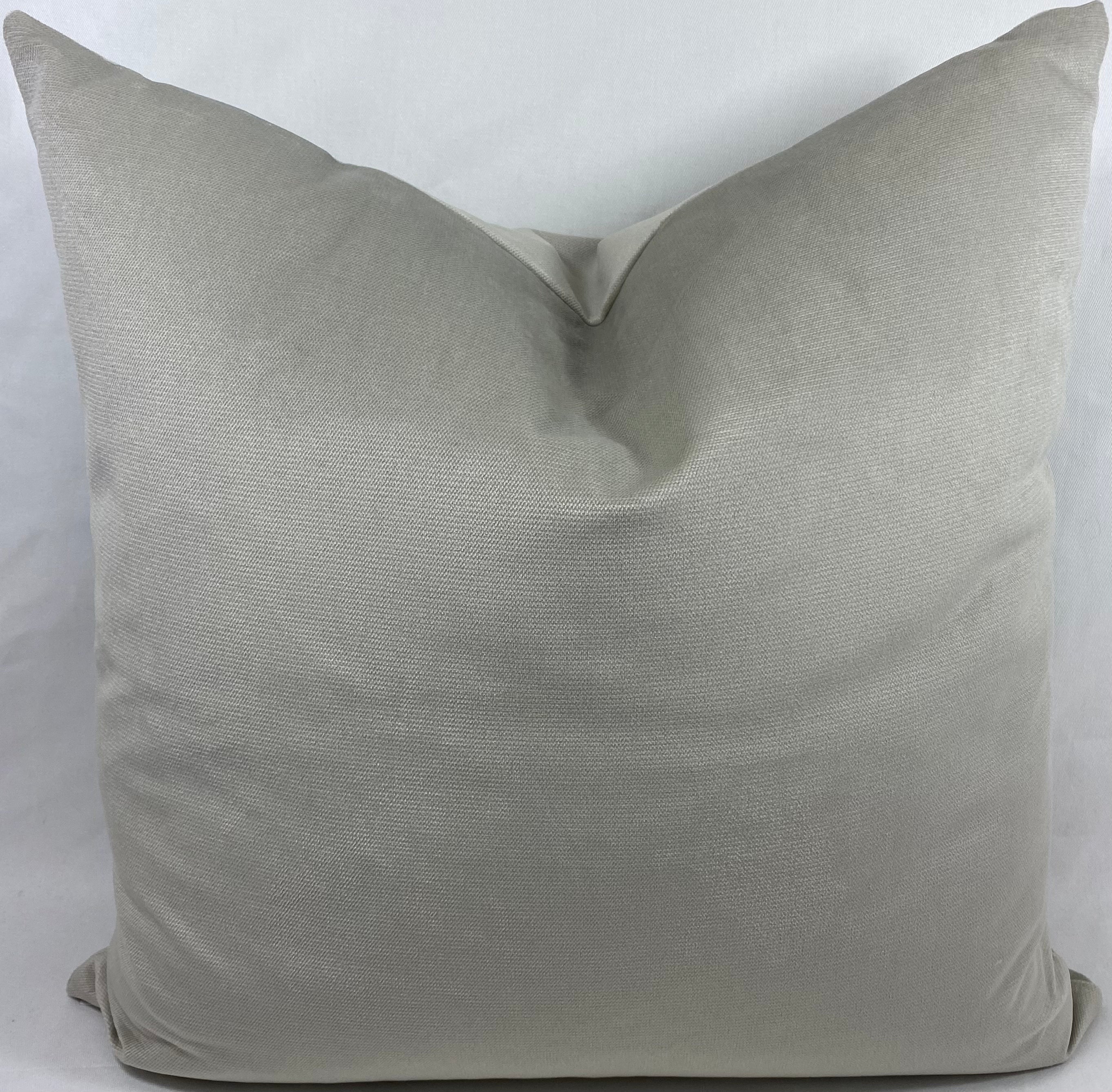 Luxury Pillow – 24" × 24" – Belvedere Whisper