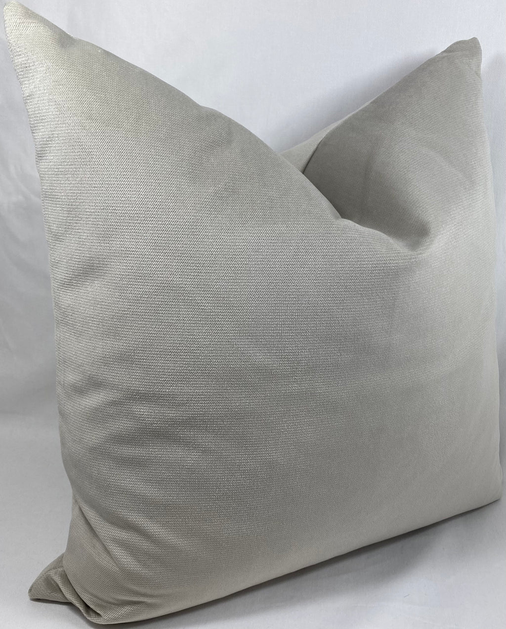 Luxury Pillow – 24" × 24" – Belvedere Whisper