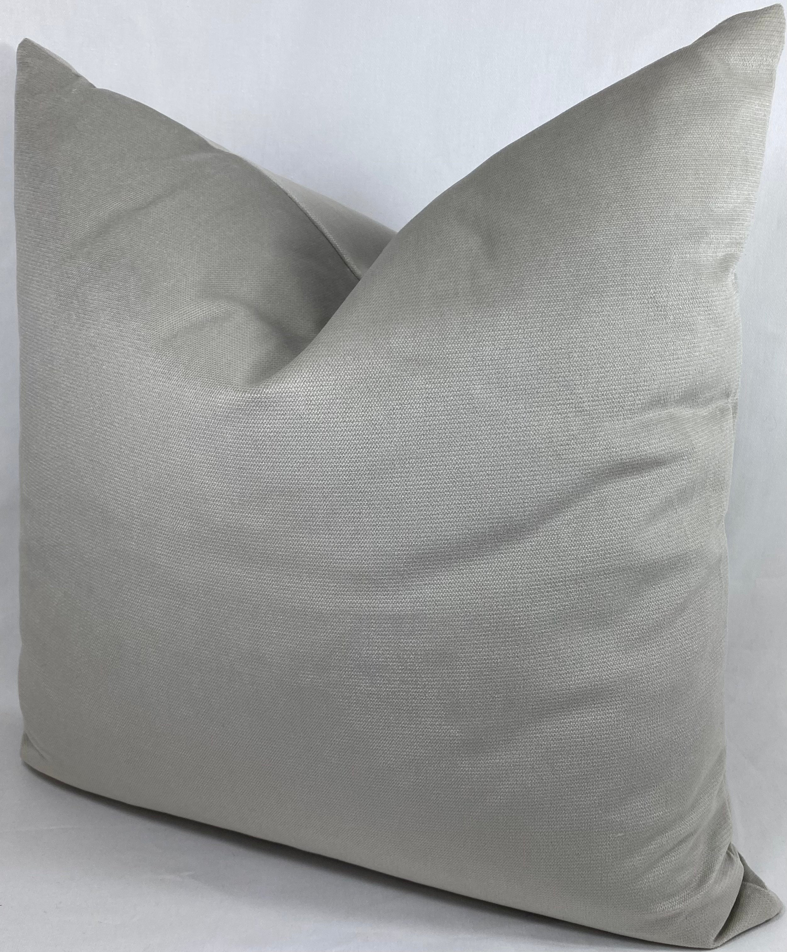 Luxury Pillow – 24" × 24" – Belvedere Whisper
