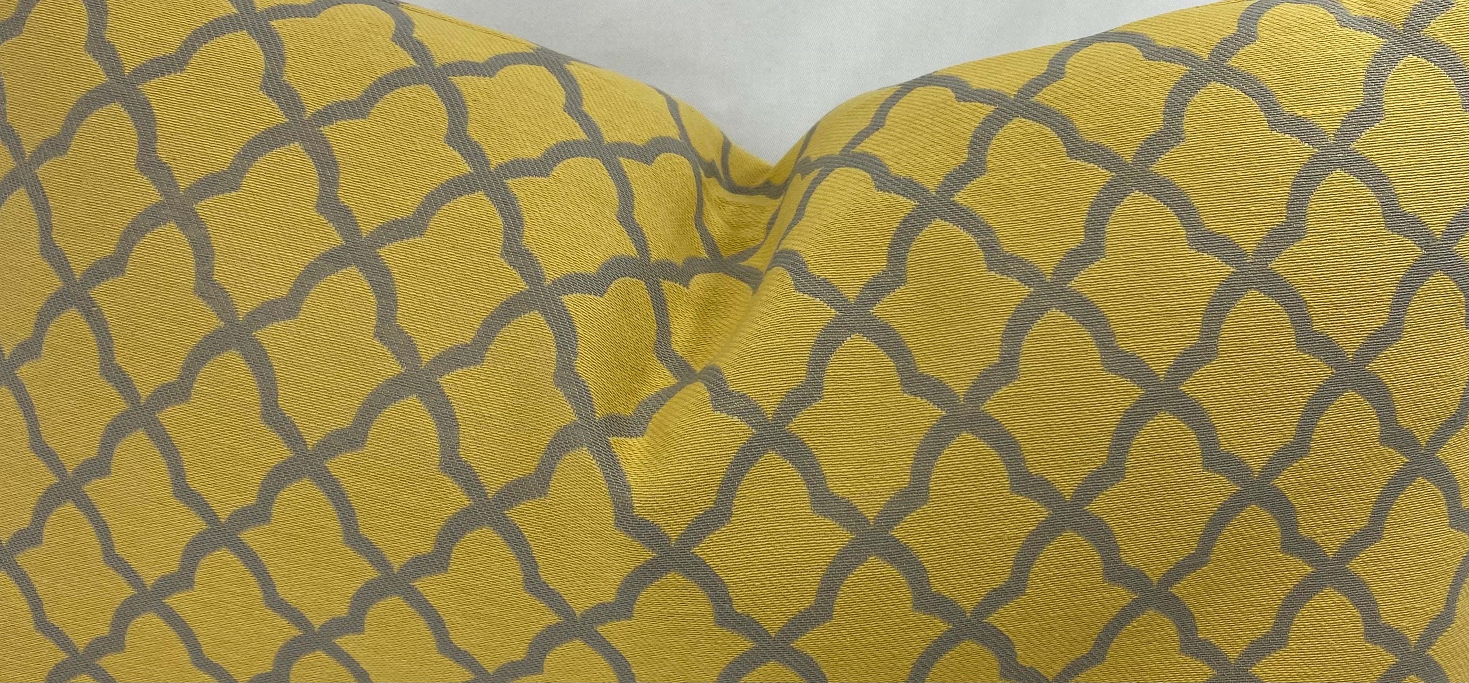 Luxury Lumbar Pillow – 24" × 14" – Pacato