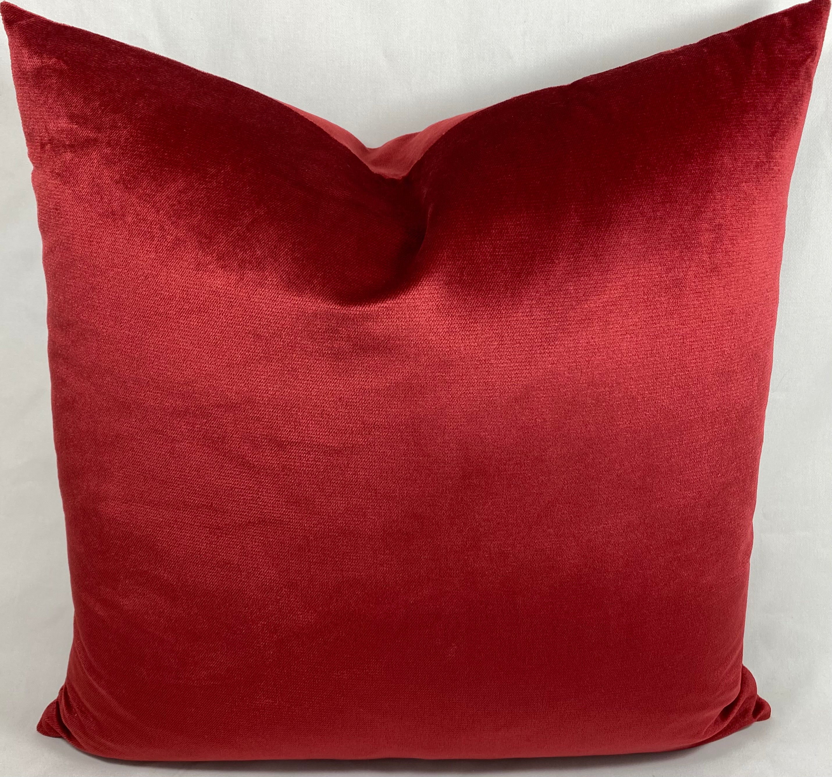 Luxury Pillow – 24" × 24" – Belvedere Sangria