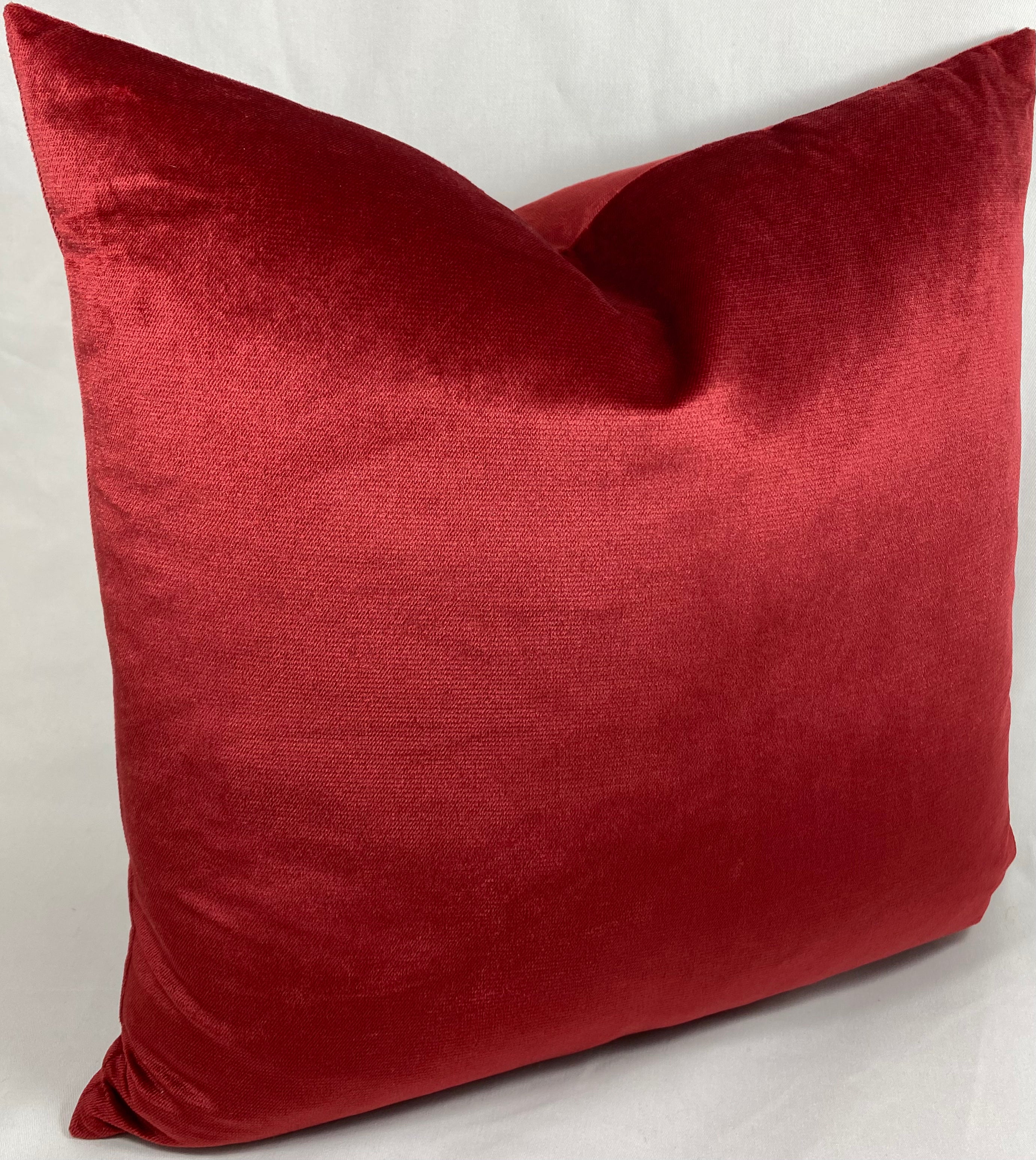 Luxury Pillow – 24" × 24" – Belvedere Sangria