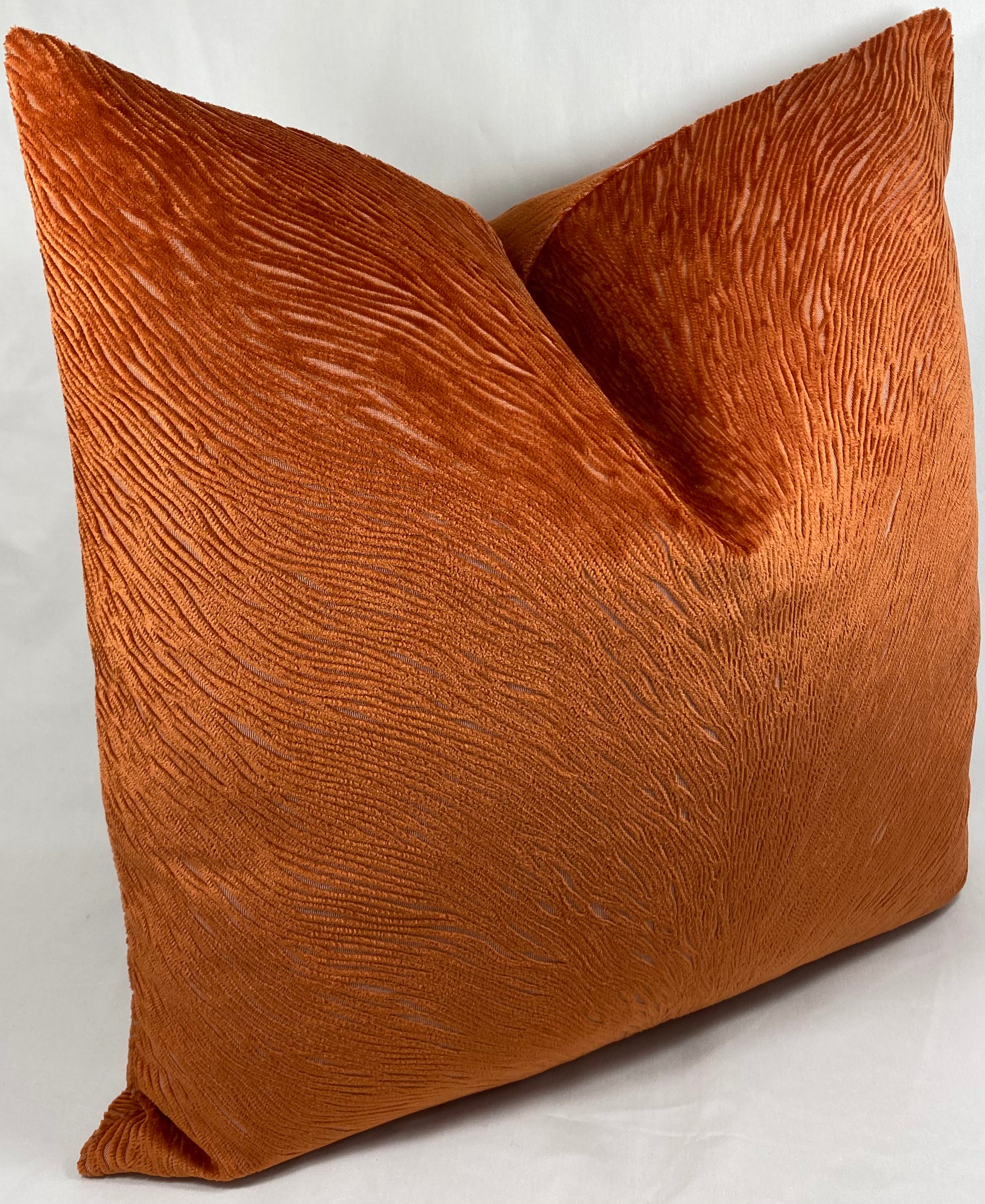 Luxury Pillow – 24" × 24" – Canyon Current