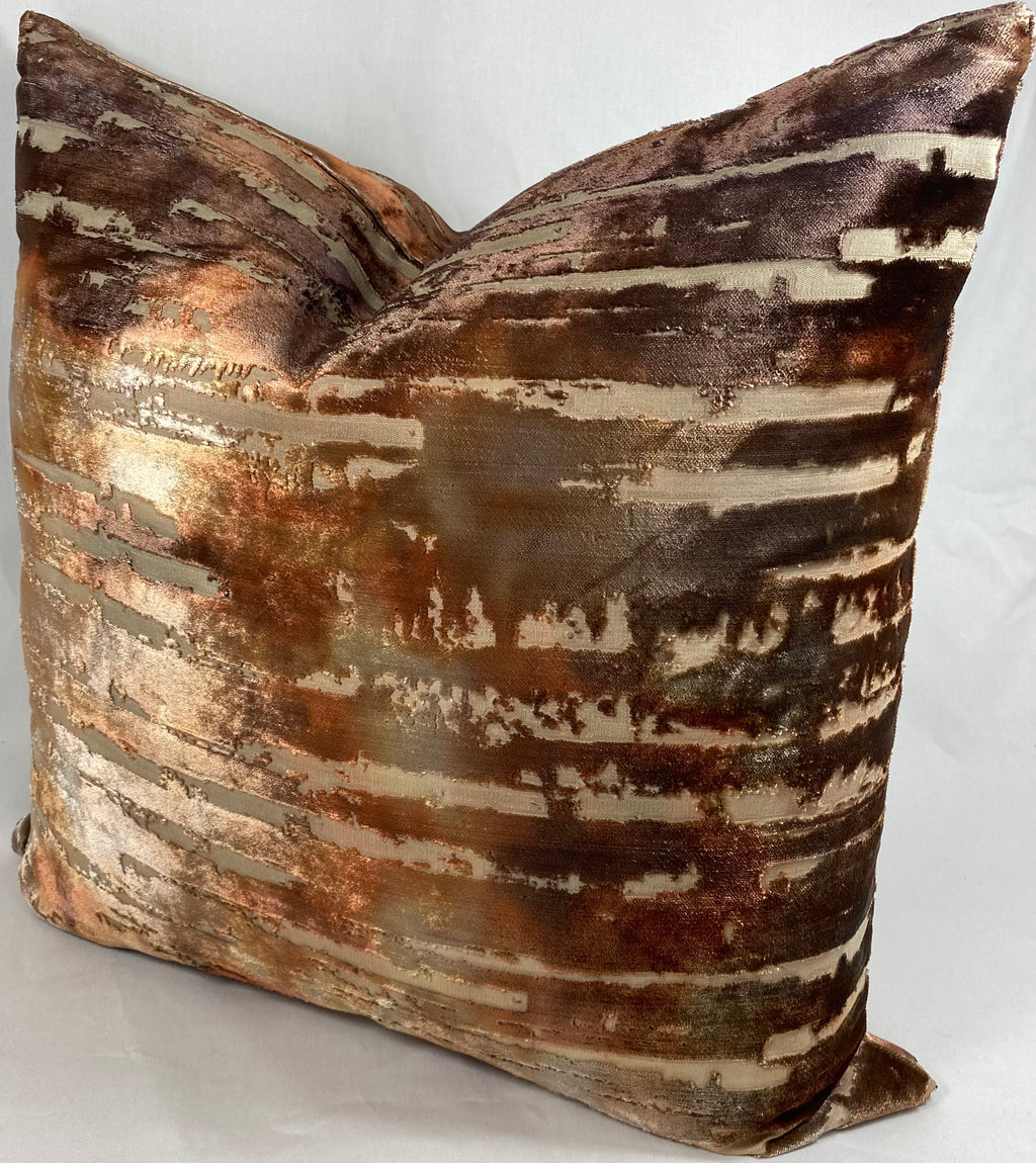 Luxury Pillow – 24" × 24" – Bonbons Caramel
